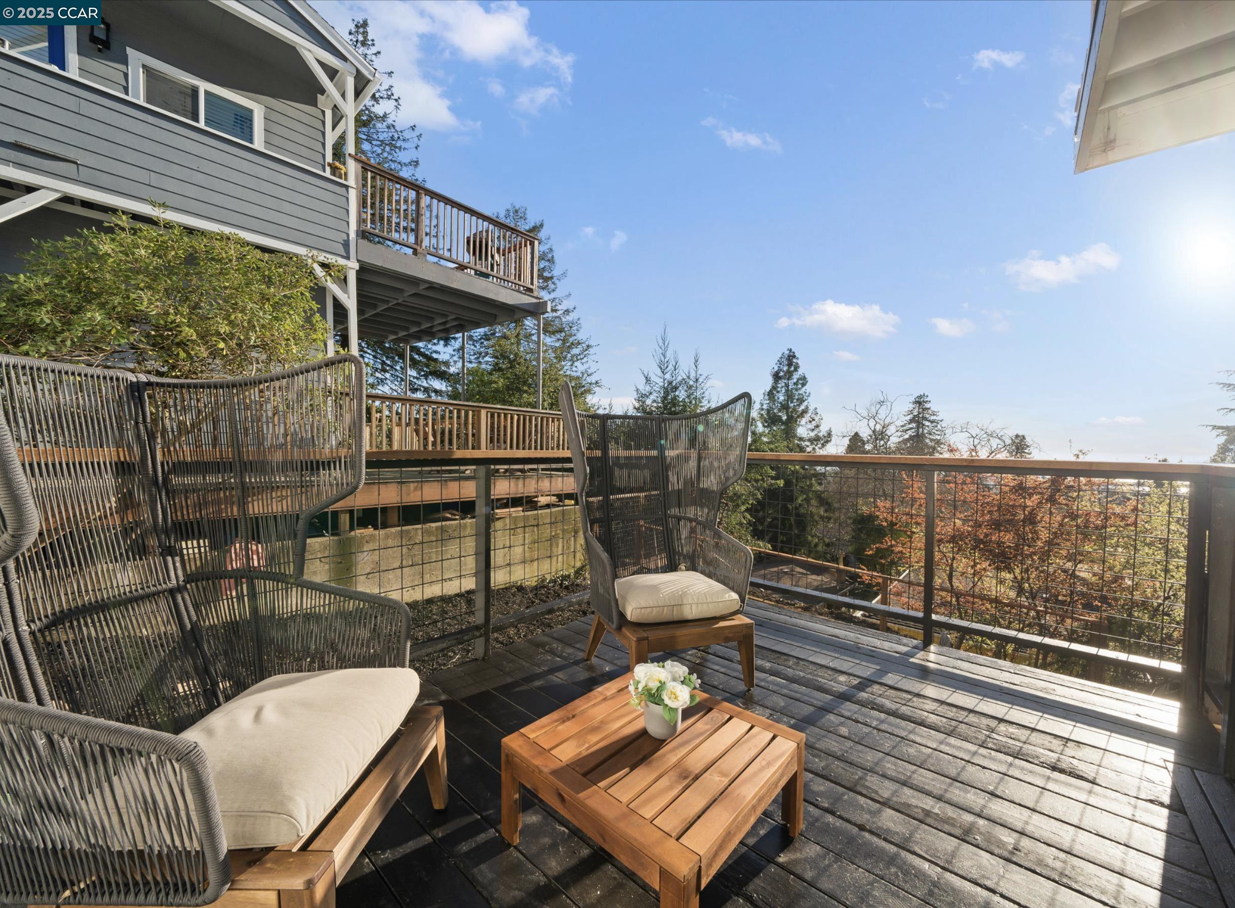 Detail Gallery Image 41 of 57 For 1094 Keith Ave, Berkeley,  CA 94708 - 4 Beds | 3 Baths