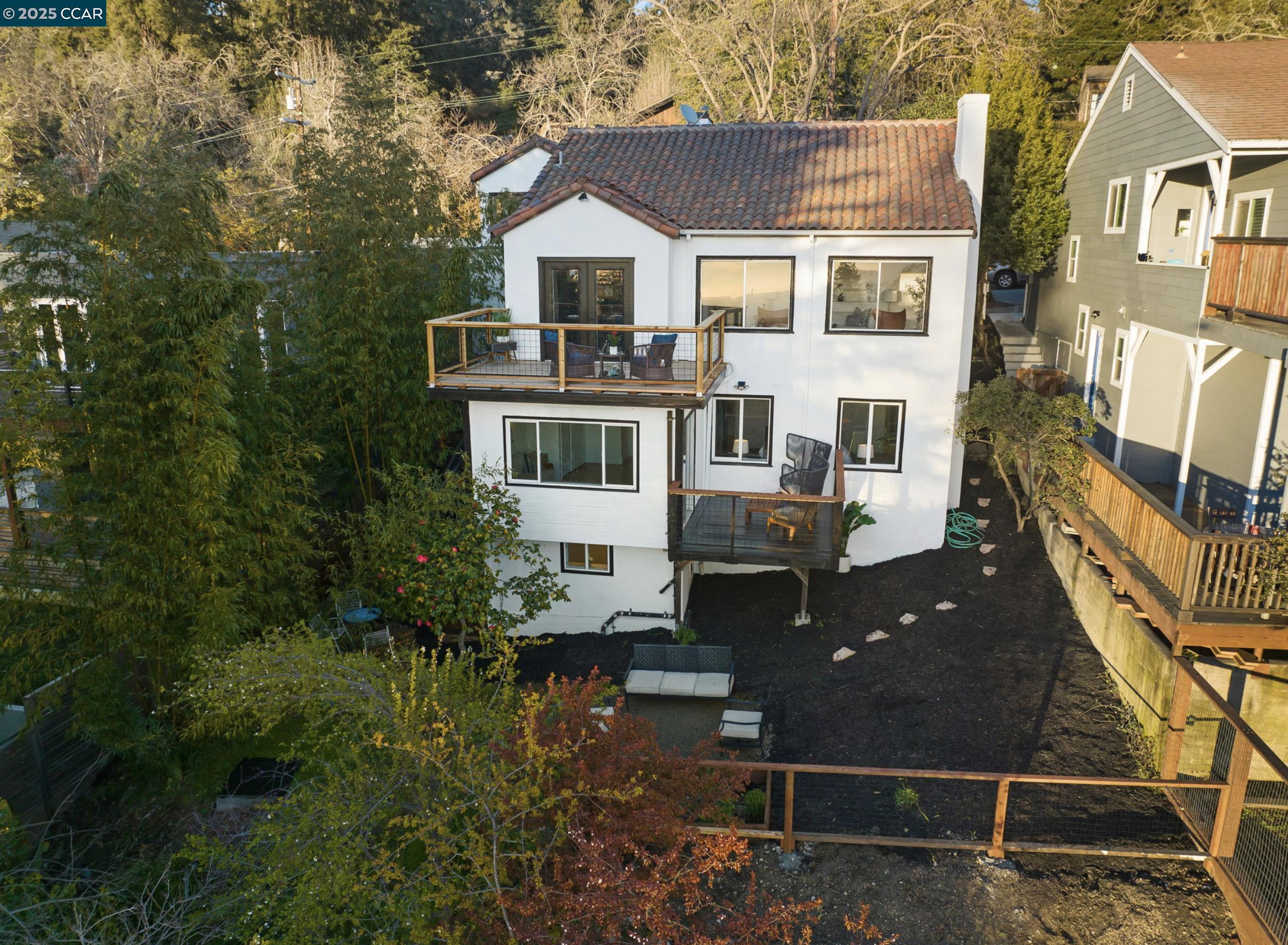 Detail Gallery Image 44 of 57 For 1094 Keith Ave, Berkeley,  CA 94708 - 4 Beds | 3 Baths