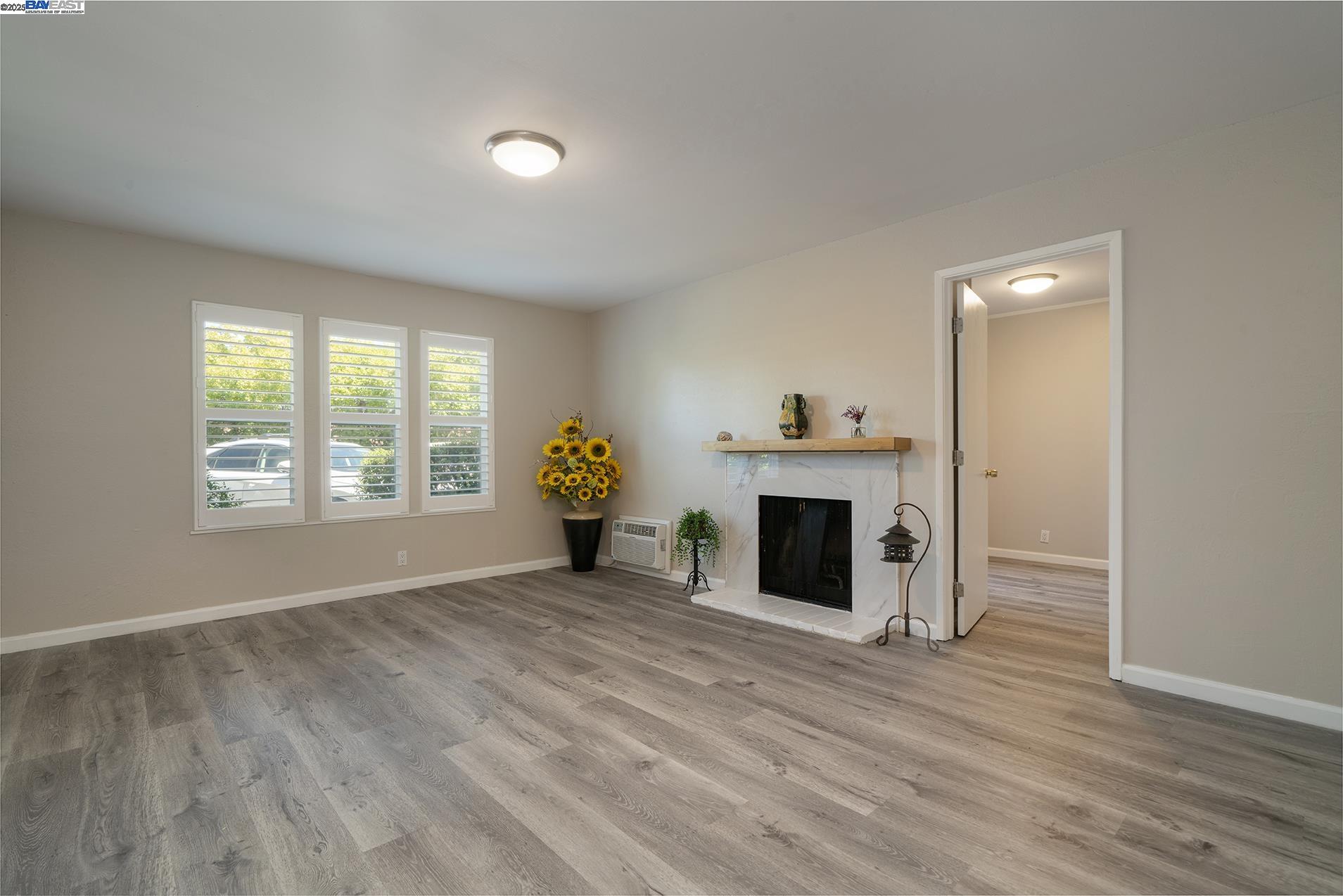 Photo #4: 41103655 Listing 