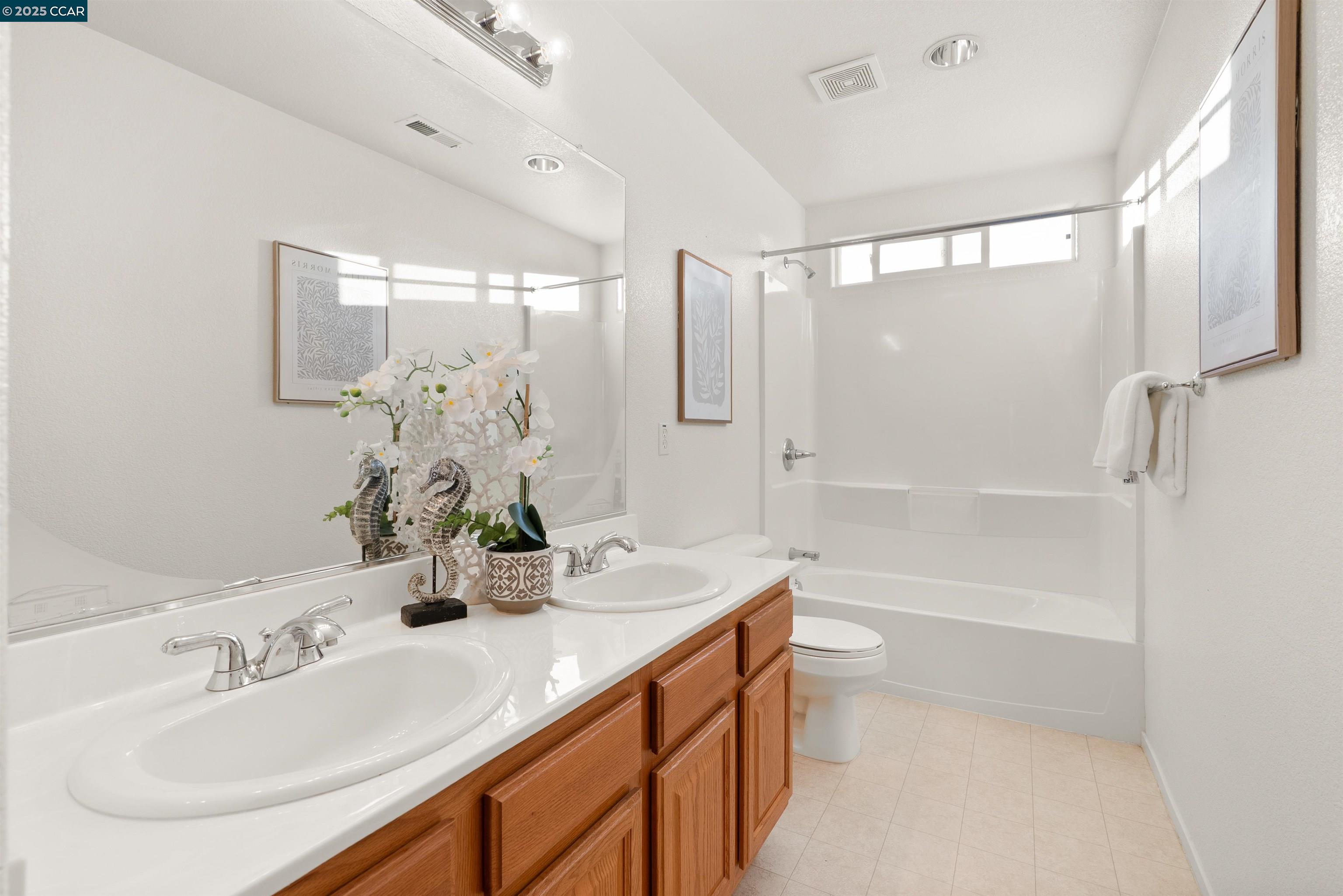 Detail Gallery Image 35 of 58 For 35 Keith, Oakley,  CA 94561 - 4 Beds | 3 Baths