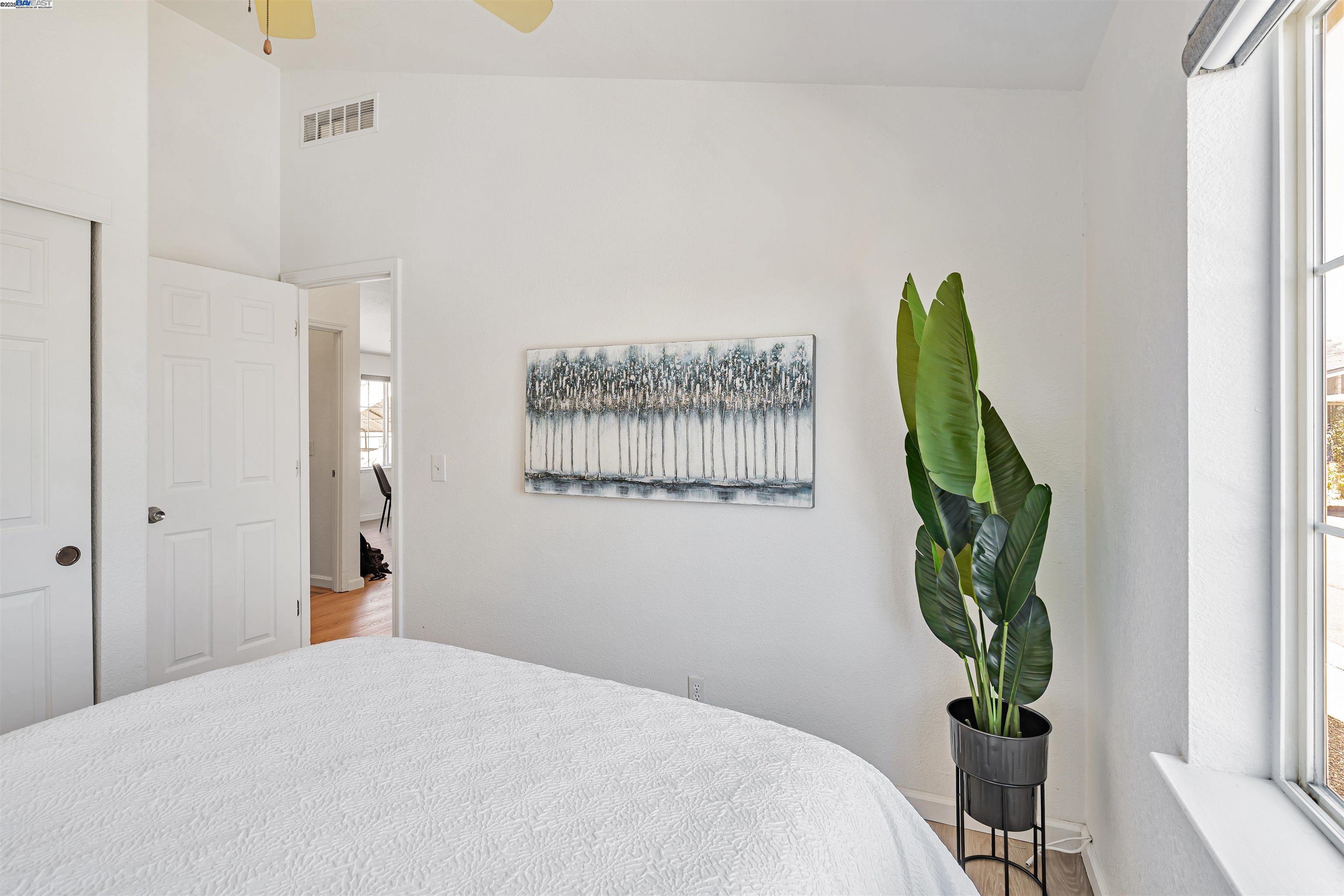 Detail Gallery Image 22 of 39 For 120 Dixon Landing Road #45,  Milpitas,  CA 95035 - 3 Beds | 2 Baths