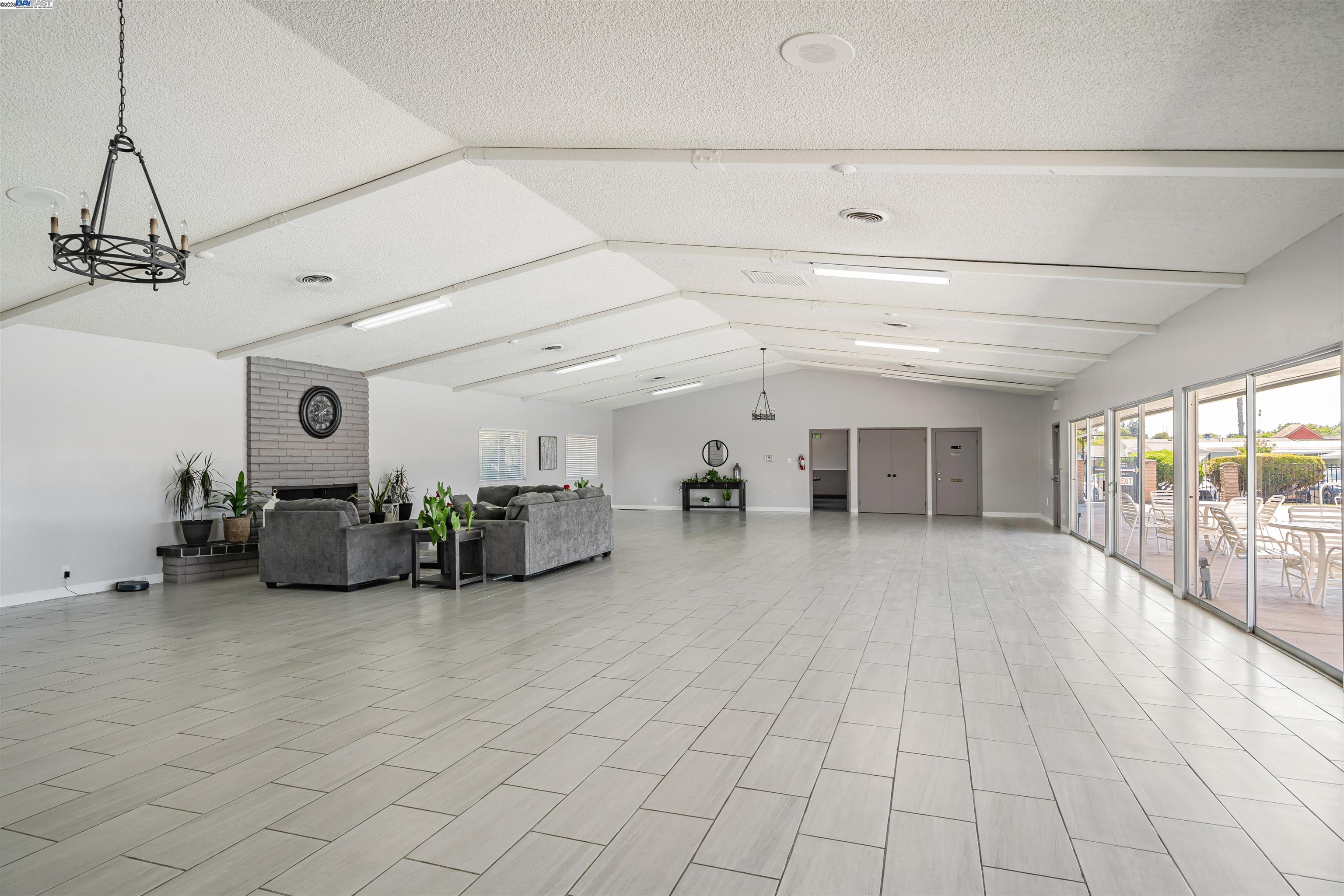 Detail Gallery Image 35 of 39 For 120 Dixon Landing Road #45,  Milpitas,  CA 95035 - 3 Beds | 2 Baths