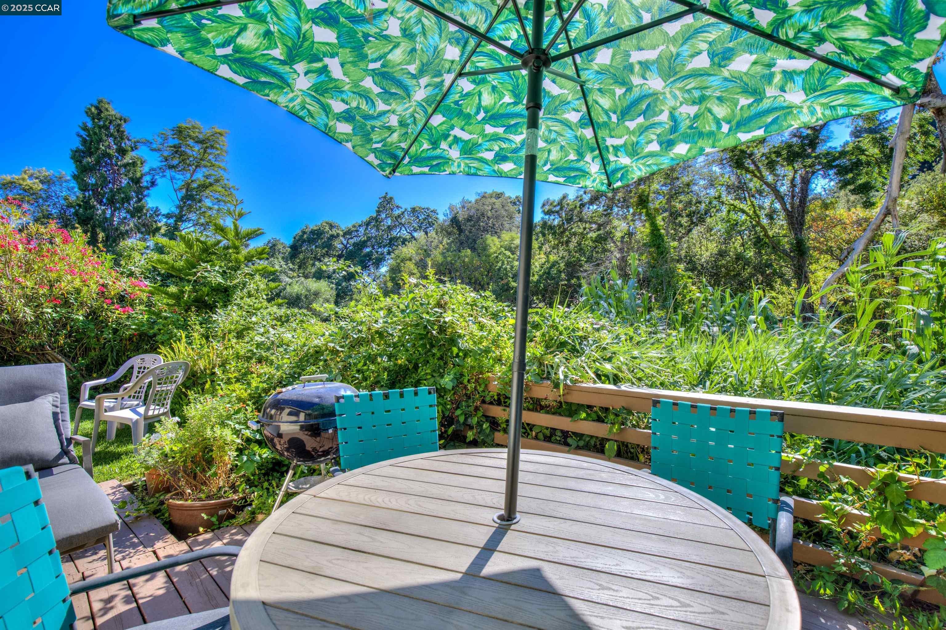 Detail Gallery Image 28 of 30 For Carmel Dr, Walnut Creek,  CA 94596 - 2 Beds | 1/1 Baths