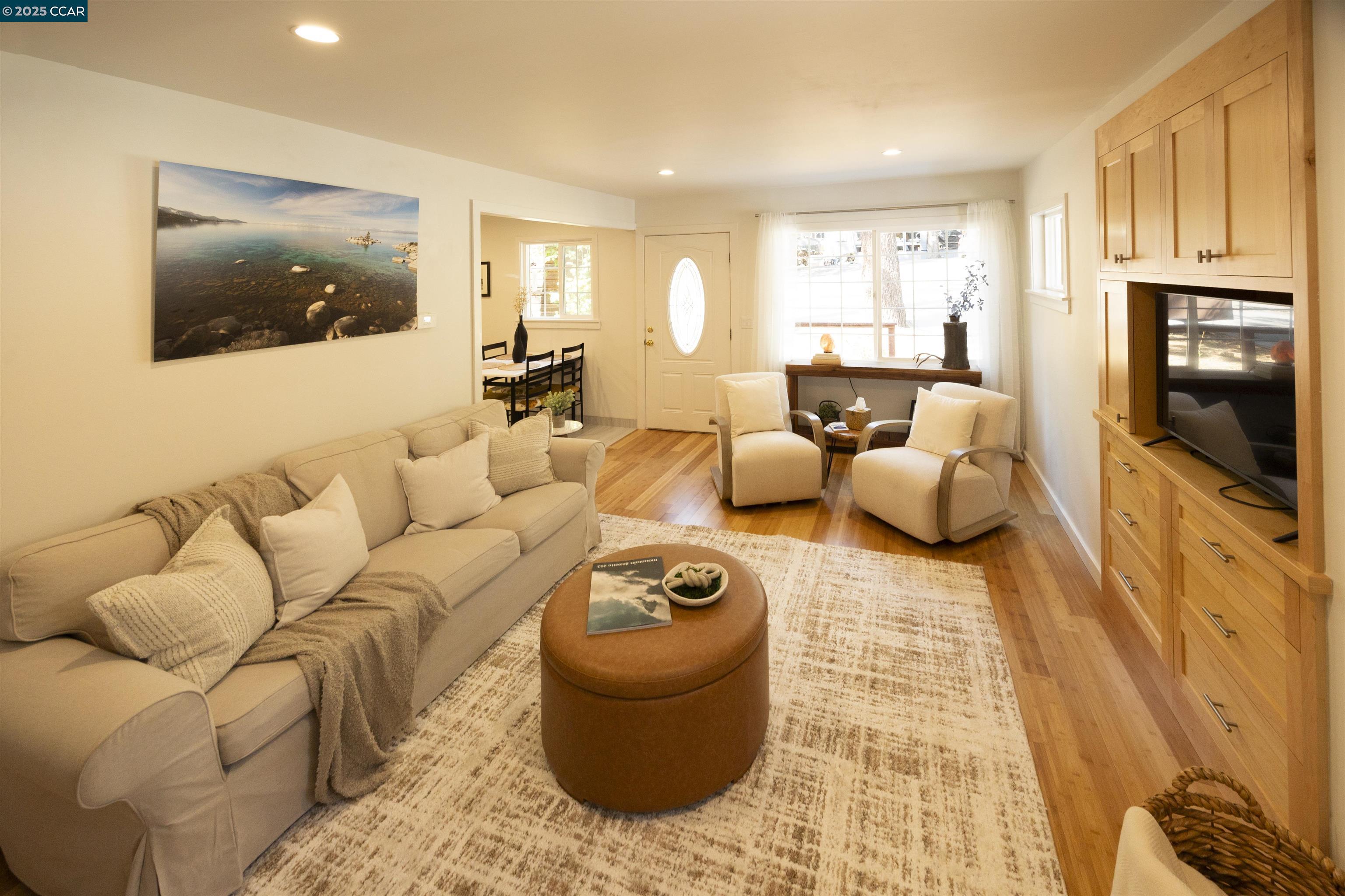 Detail Gallery Image 3 of 30 For 8660 Dolly Varden Ave, Kings Beach,  CA 96143 - 2 Beds | 2 Baths