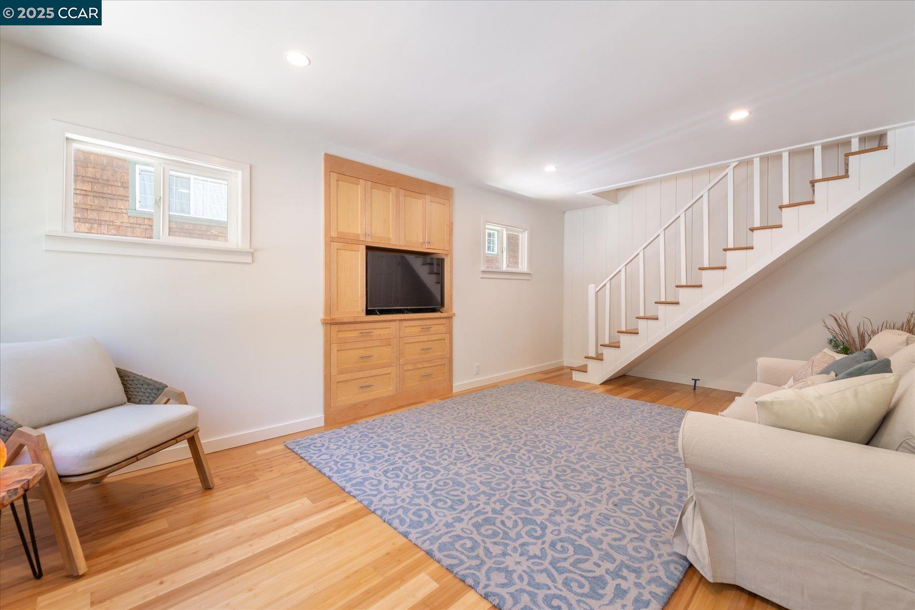Detail Gallery Image 6 of 27 For 8660 Dolly Varden Ave, Kings Beach,  CA 96143 - 3 Beds | 2 Baths