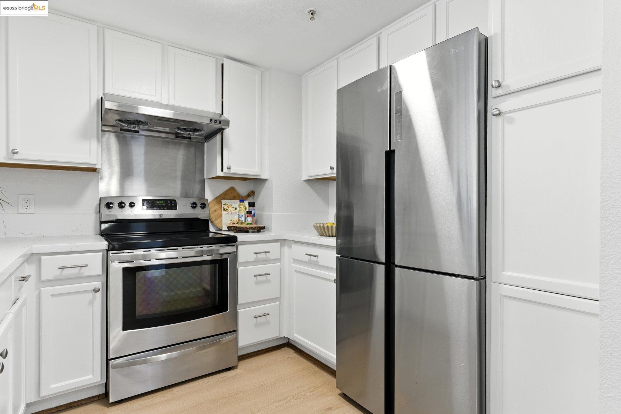 Photo #12: 41103665 Listing: Photo #12