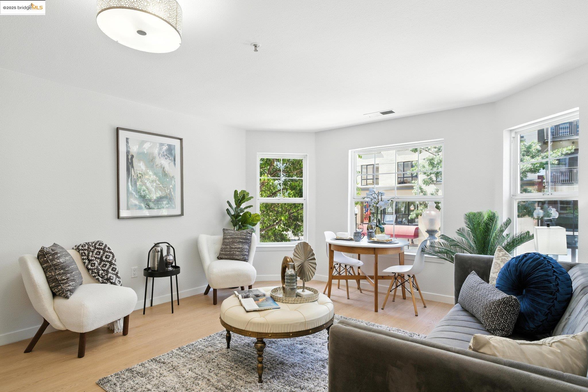 Photo #4: 41103665 Listing 