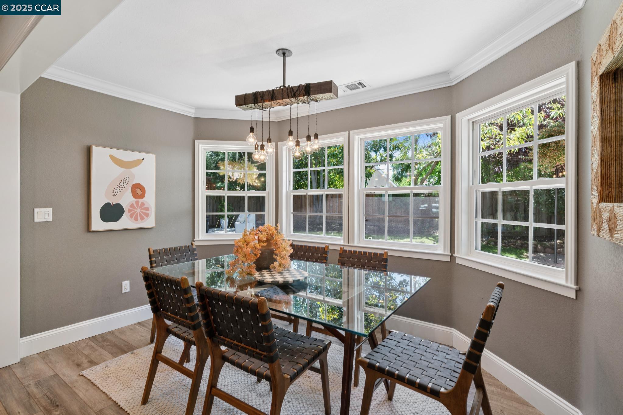 Detail Gallery Image 16 of 45 For 4188 Pickwick Dr, Concord,  CA 94521 - 4 Beds | 2 Baths