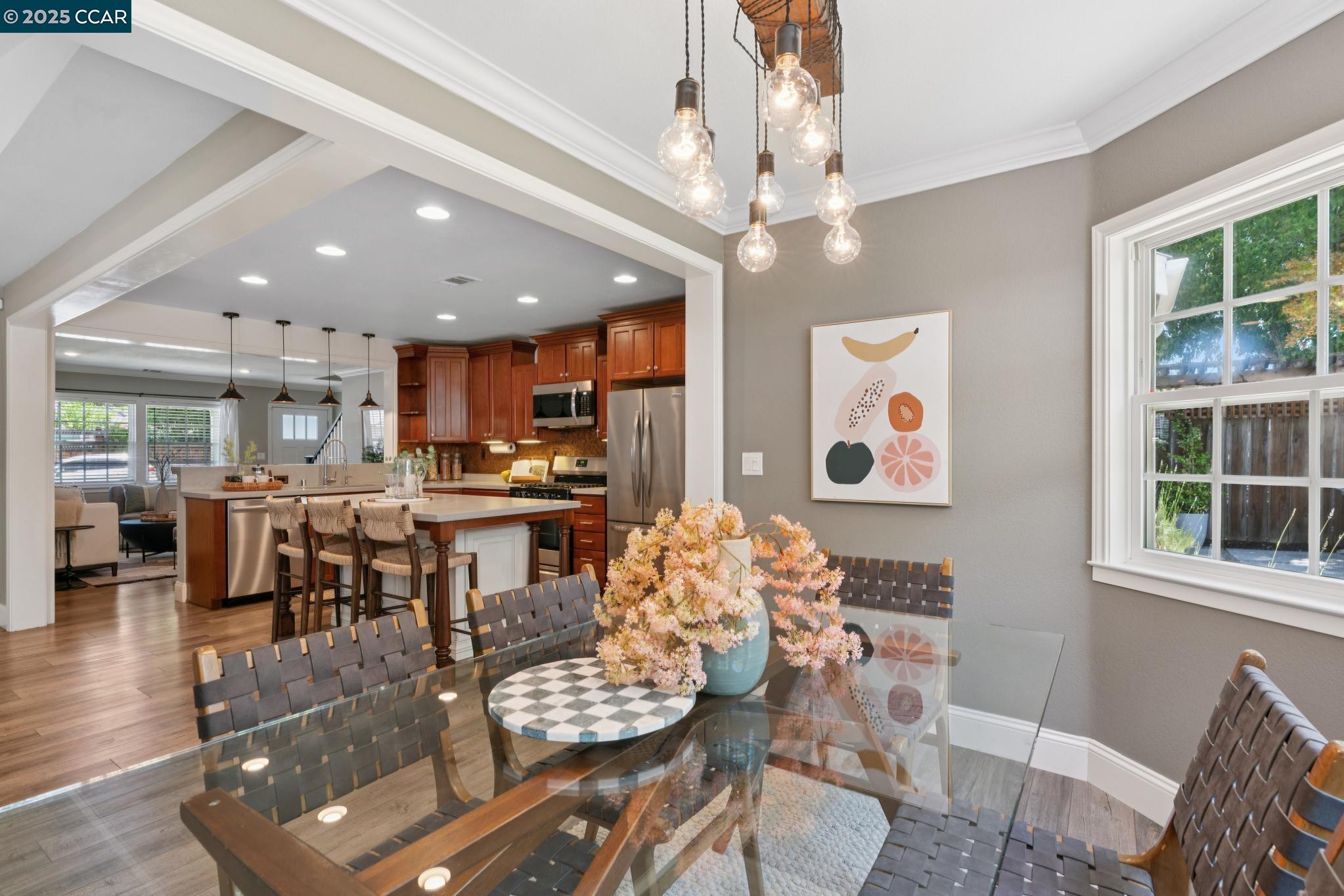 Detail Gallery Image 17 of 45 For 4188 Pickwick Dr, Concord,  CA 94521 - 4 Beds | 2 Baths