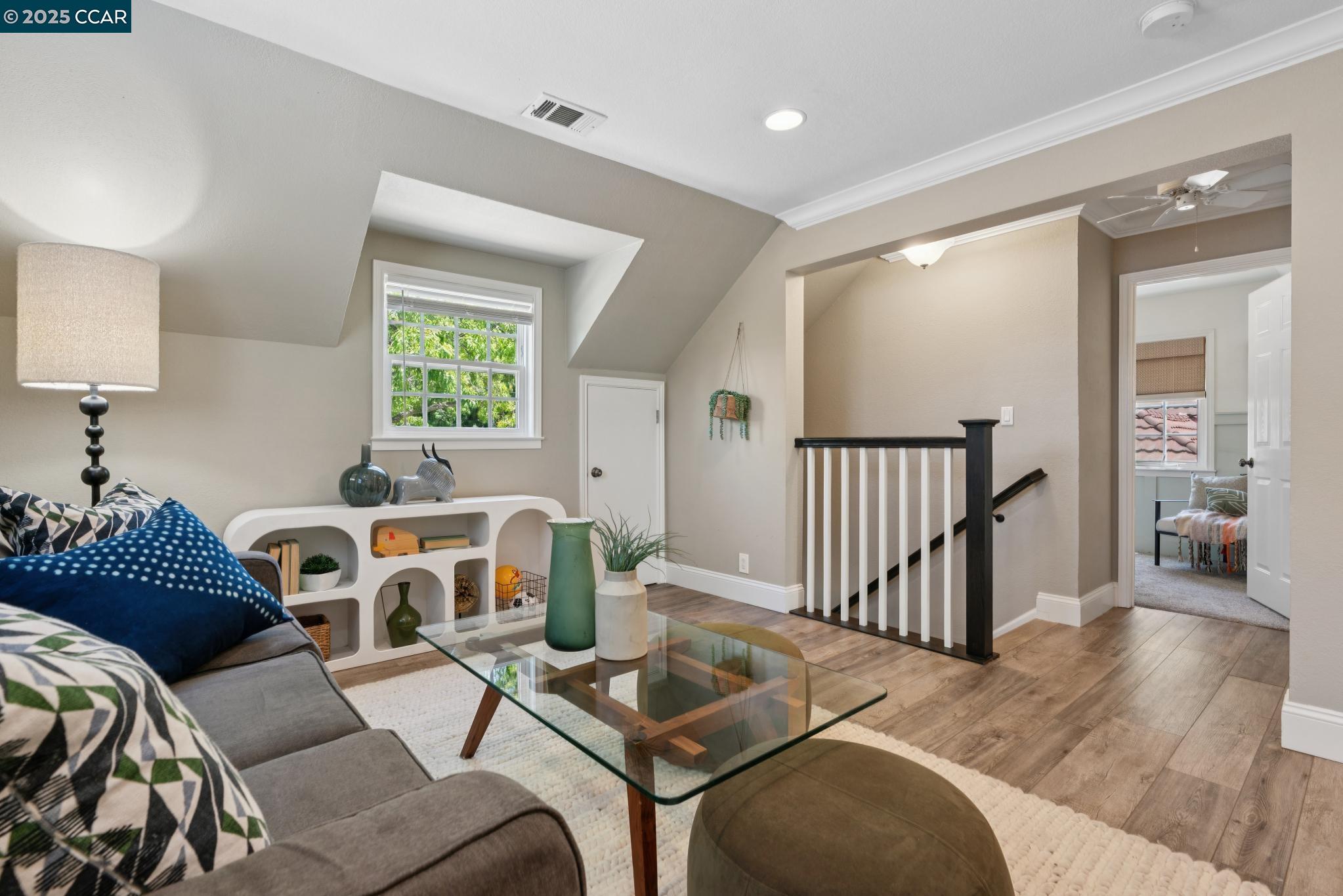 Detail Gallery Image 19 of 45 For 4188 Pickwick Dr, Concord,  CA 94521 - 4 Beds | 2 Baths