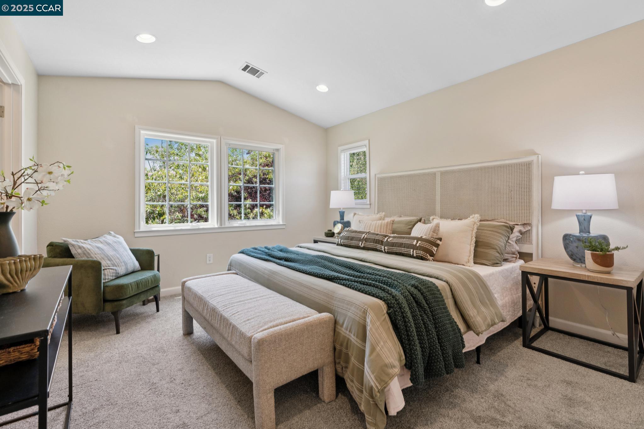Detail Gallery Image 22 of 45 For 4188 Pickwick Dr, Concord,  CA 94521 - 4 Beds | 2 Baths
