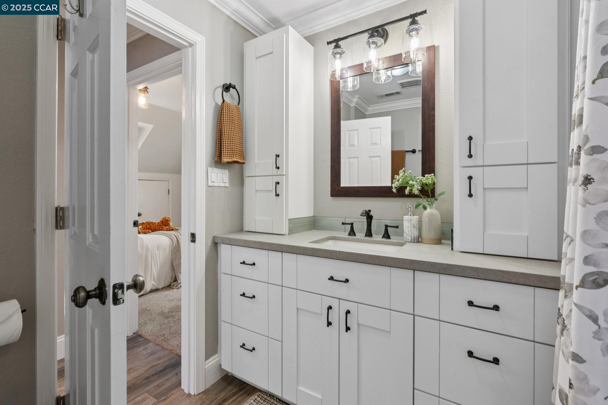 Detail Gallery Image 25 of 45 For 4188 Pickwick Dr, Concord,  CA 94521 - 4 Beds | 2 Baths