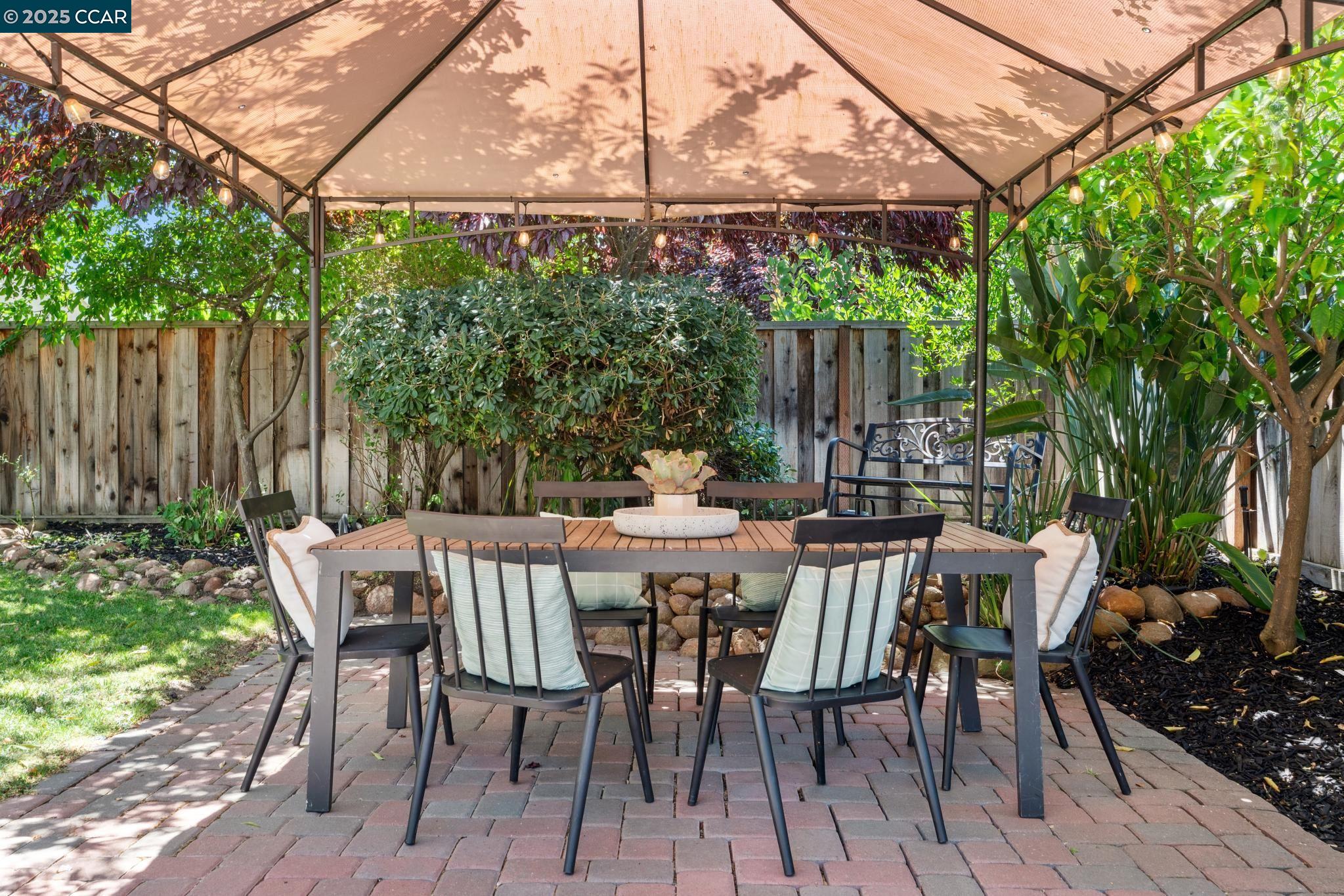 Detail Gallery Image 36 of 45 For 4188 Pickwick Dr, Concord,  CA 94521 - 4 Beds | 2 Baths