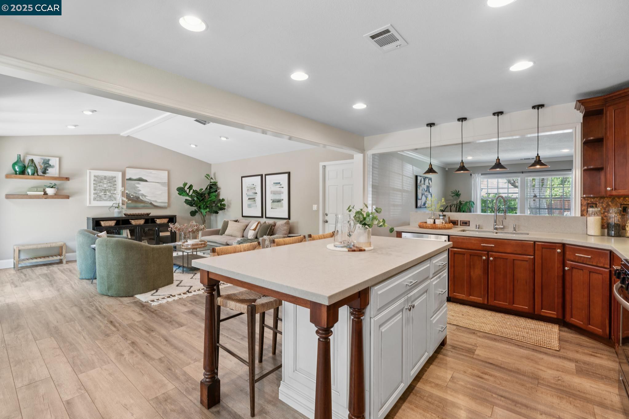 Detail Gallery Image 5 of 45 For 4188 Pickwick Dr, Concord,  CA 94521 - 4 Beds | 2 Baths