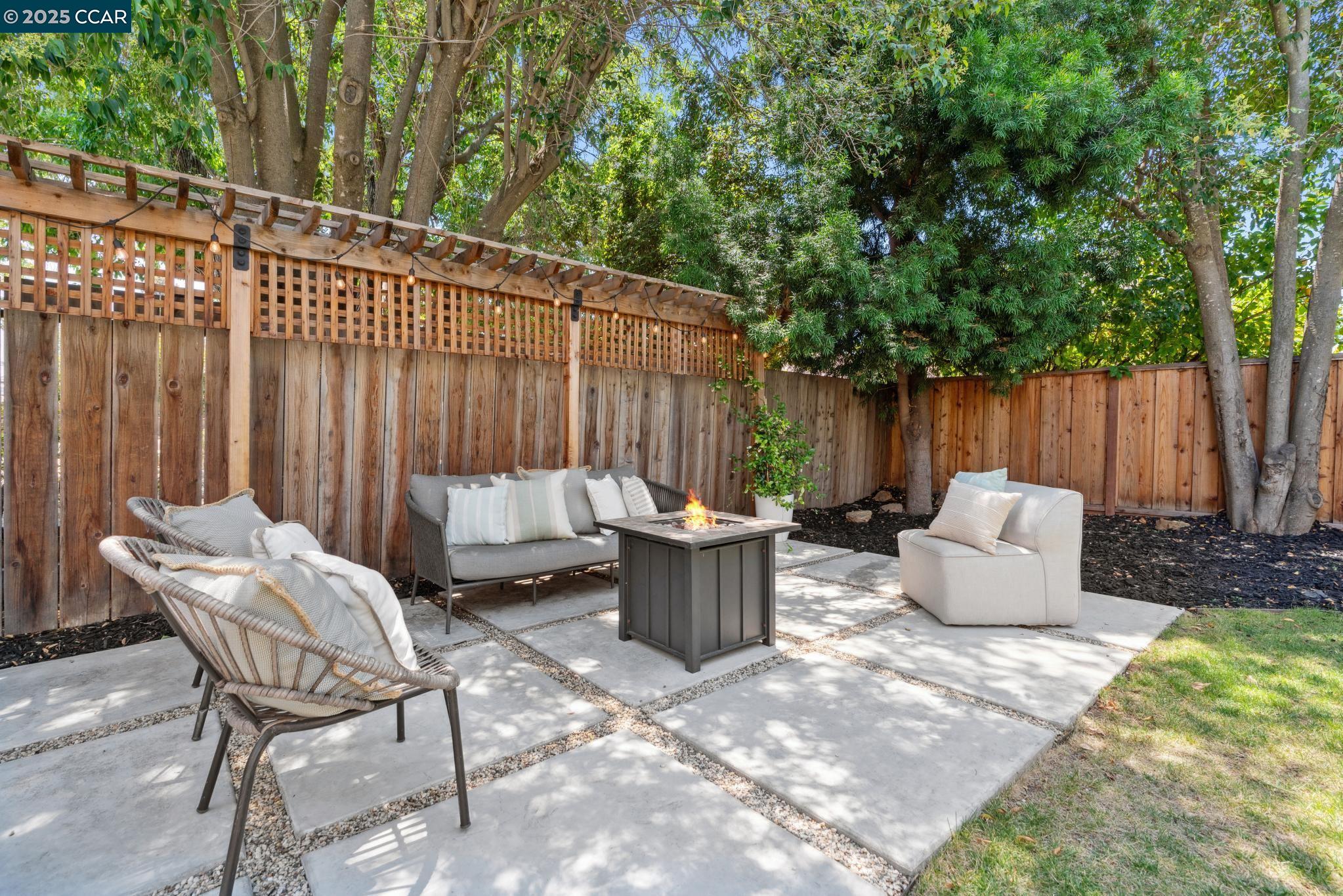 Detail Gallery Image 42 of 45 For 4188 Pickwick Dr, Concord,  CA 94521 - 4 Beds | 2 Baths