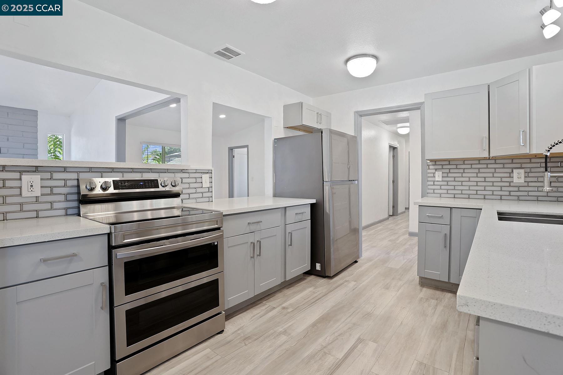 Detail Gallery Image 17 of 40 For 7086 Plymouth Rd, Stockton,  CA 95207 - 3 Beds | 2 Baths