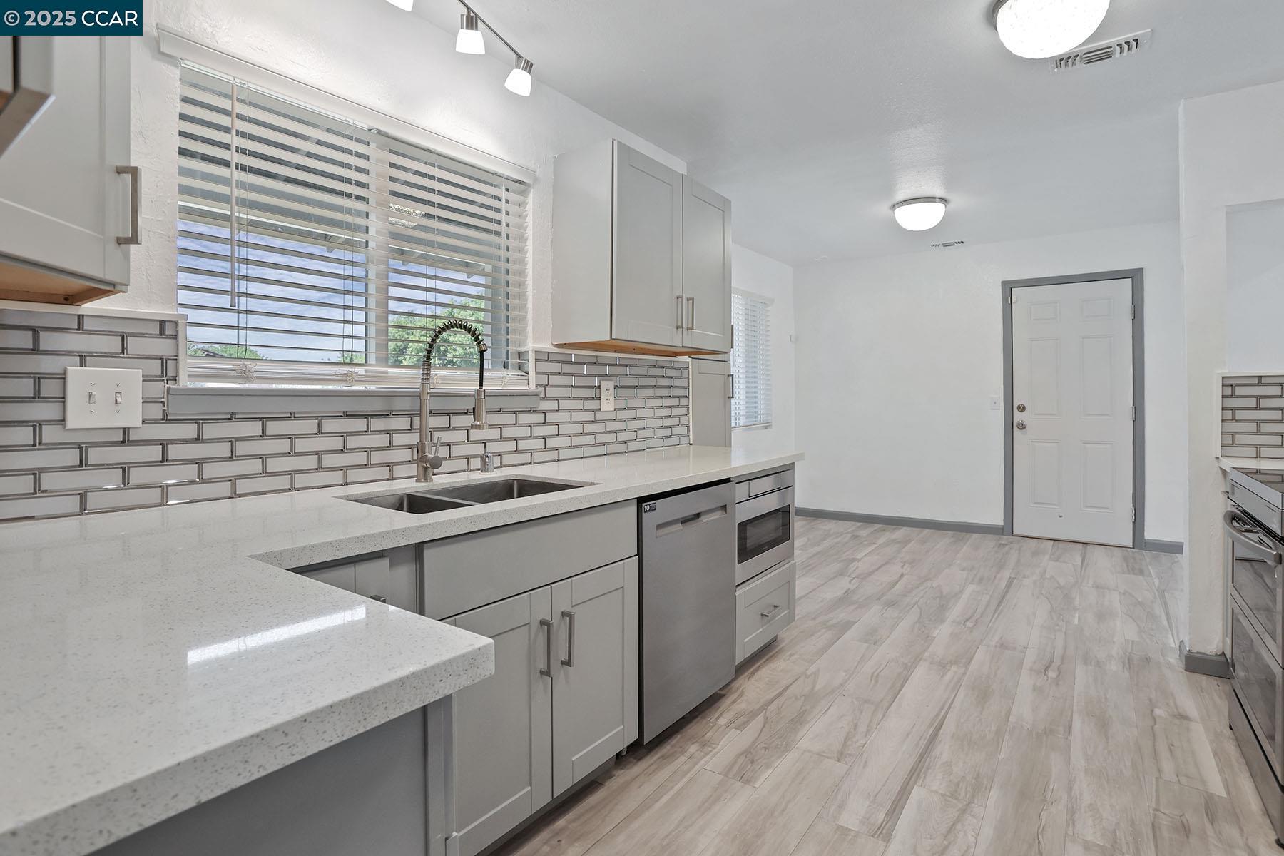 Detail Gallery Image 19 of 40 For 7086 Plymouth Rd, Stockton,  CA 95207 - 3 Beds | 2 Baths