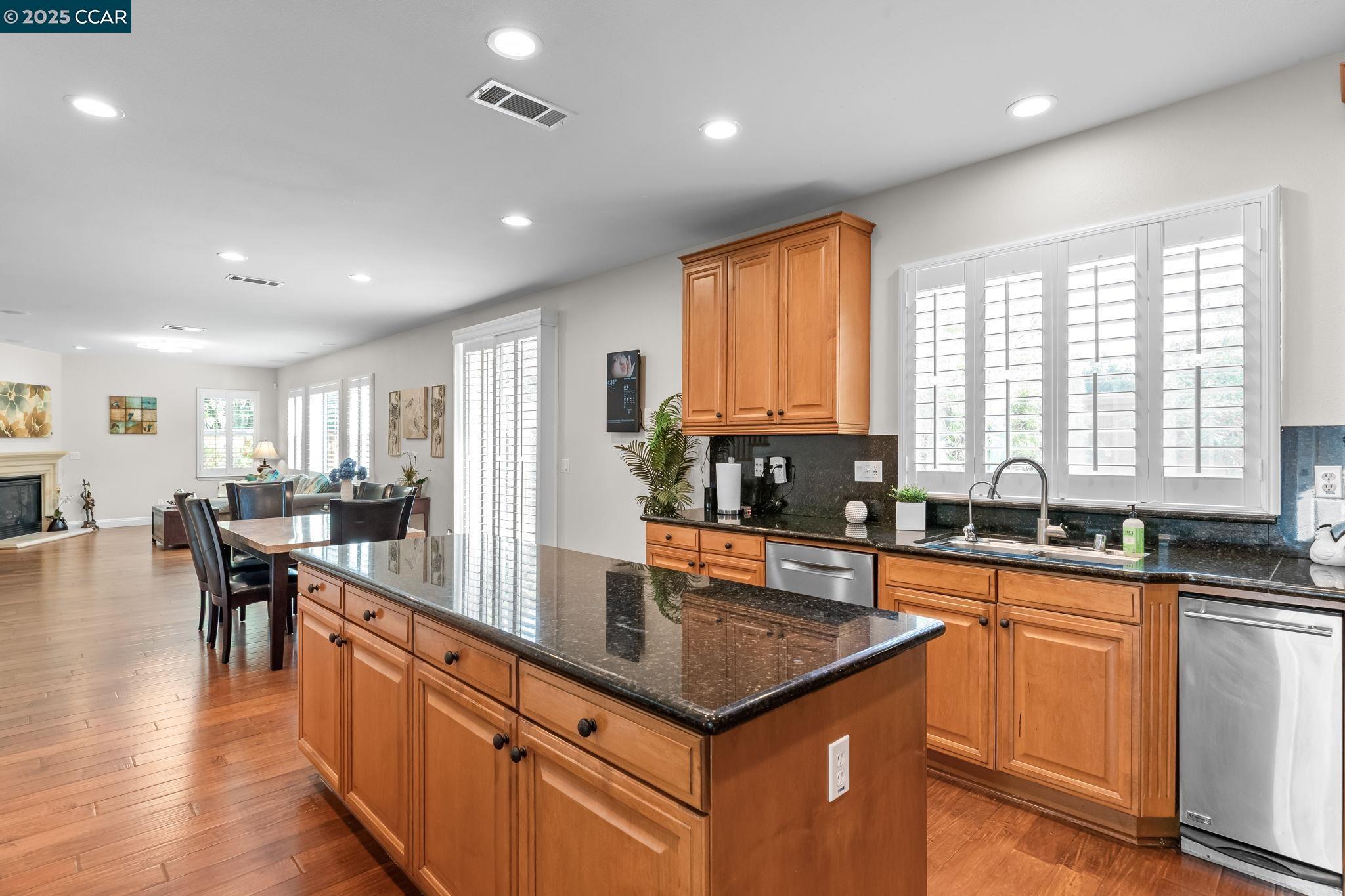 Detail Gallery Image 23 of 60 For 1656 Colchester St, Danville,  CA 94506 - 5 Beds | 4 Baths