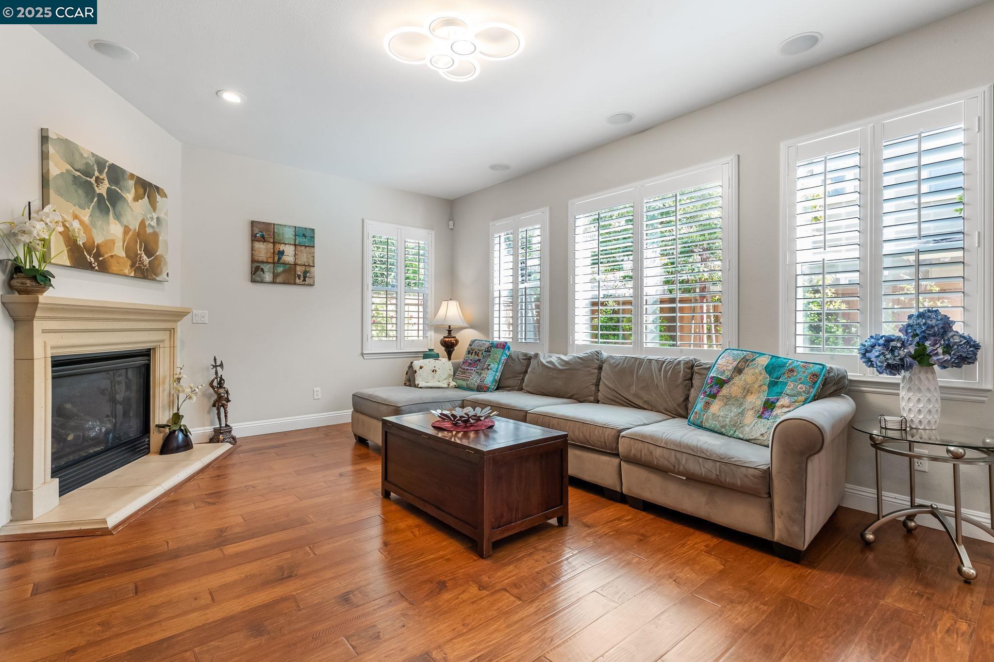 Detail Gallery Image 9 of 60 For 1656 Colchester St, Danville,  CA 94506 - 5 Beds | 4 Baths