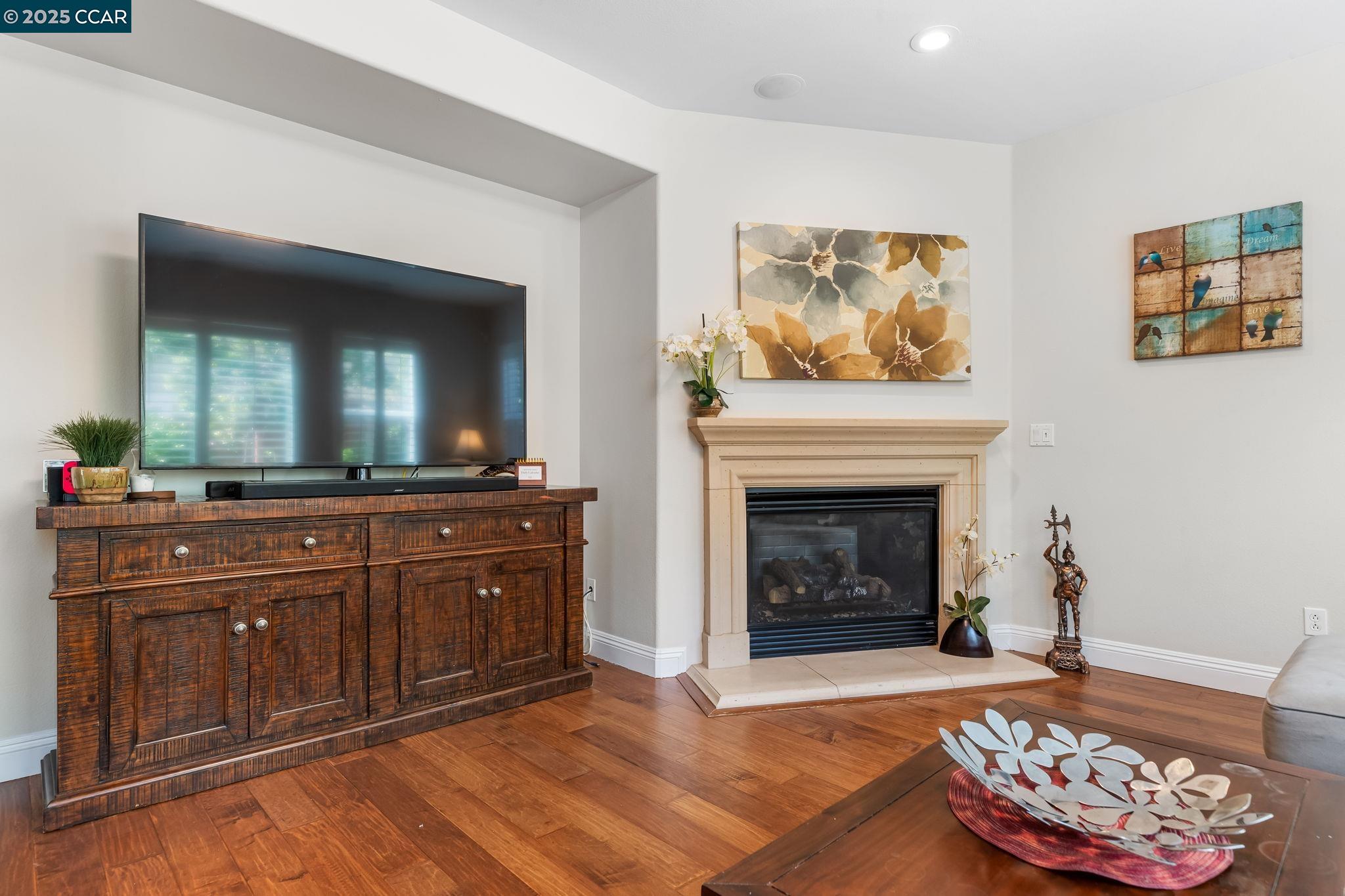 Detail Gallery Image 10 of 60 For 1656 Colchester St, Danville,  CA 94506 - 5 Beds | 4 Baths