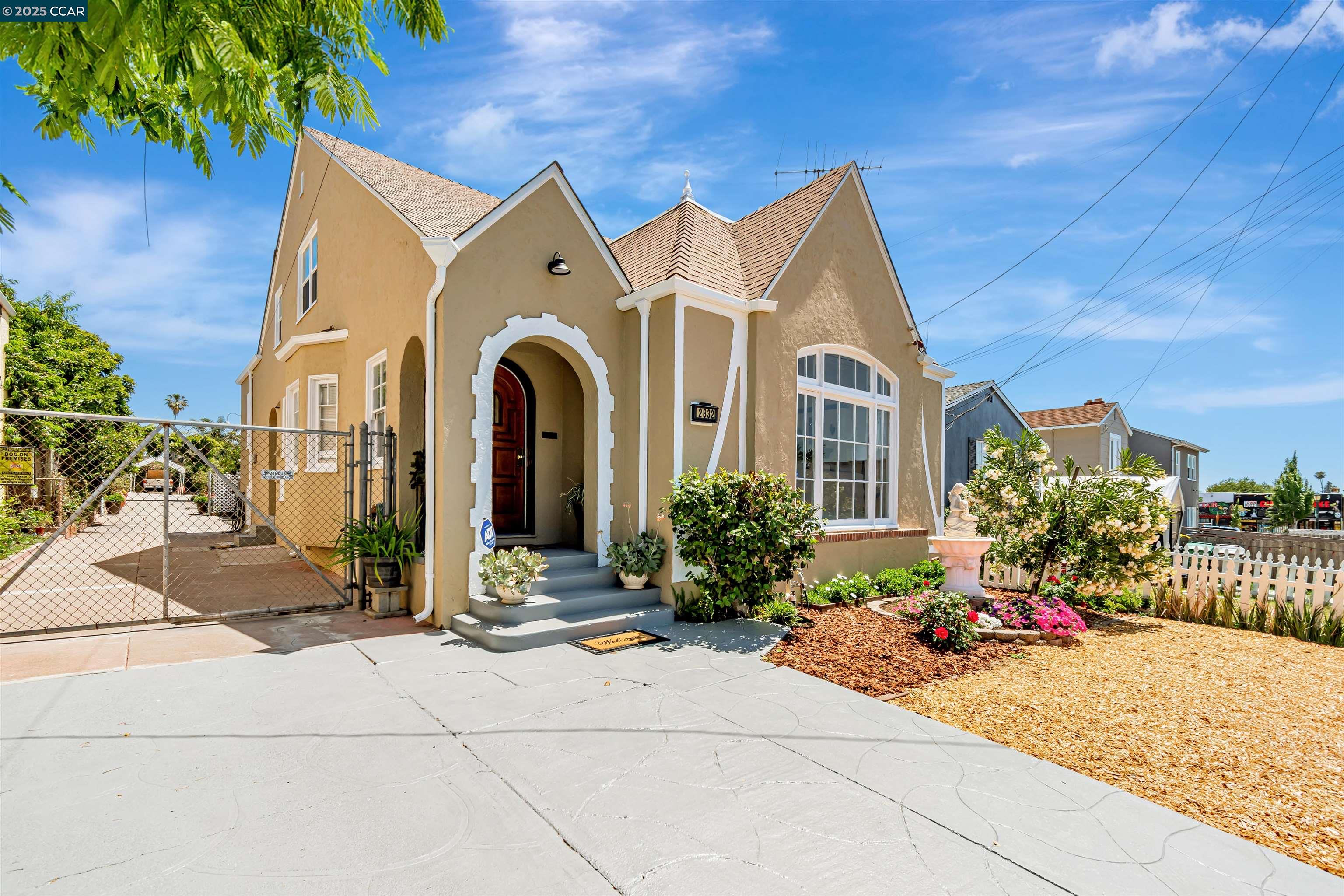 2832 76TH Avenue, Oakland, California 94605, 4 Bedrooms Bedrooms, 8 Rooms Rooms,2 BathroomsBathrooms,Residential,For Sale,2832 76TH Avenue,41103673