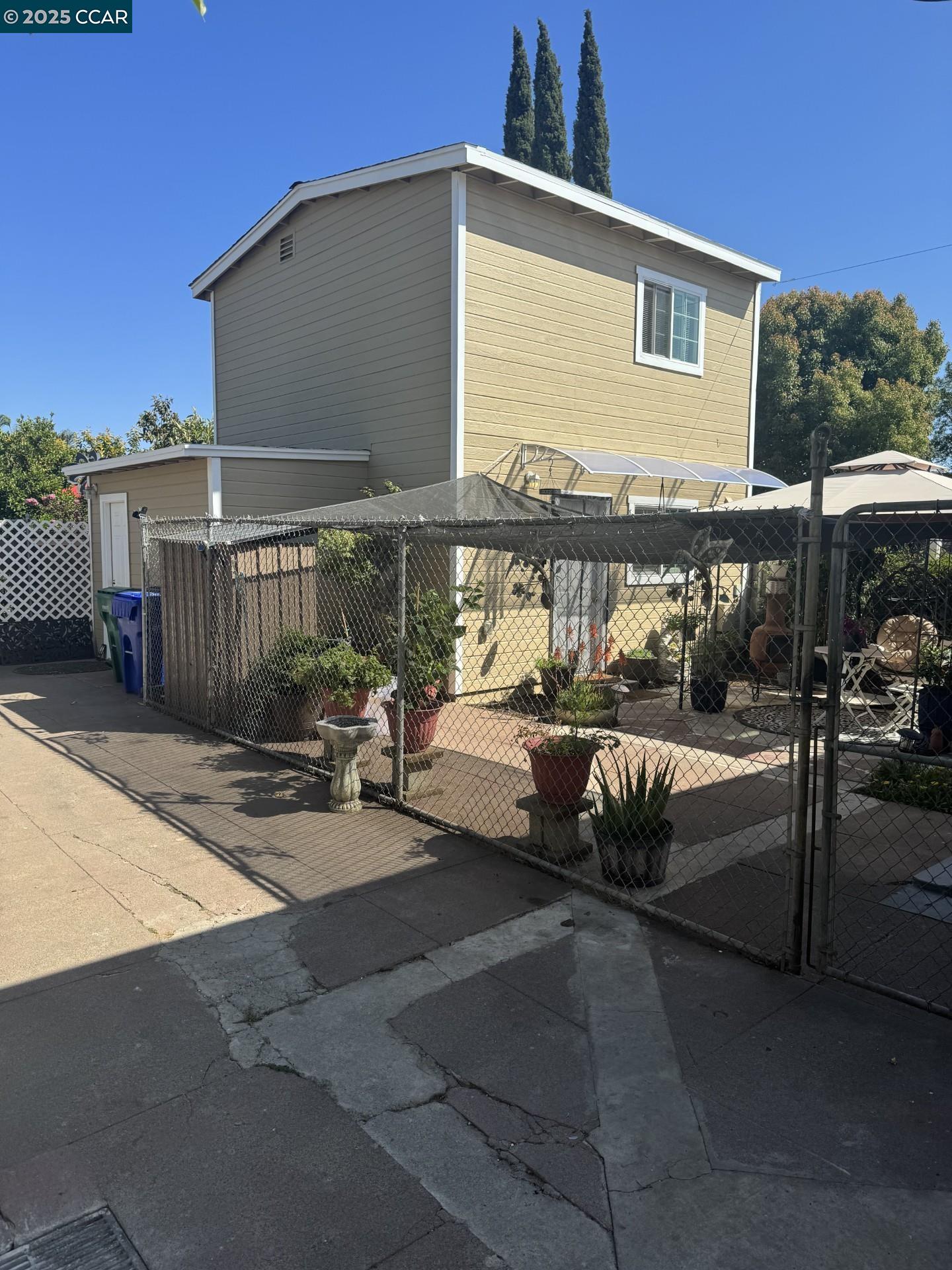 2832 76TH Avenue, Oakland, California 94605, 4 Bedrooms Bedrooms, 8 Rooms Rooms,2 BathroomsBathrooms,Residential,For Sale,2832 76TH Avenue,41103673