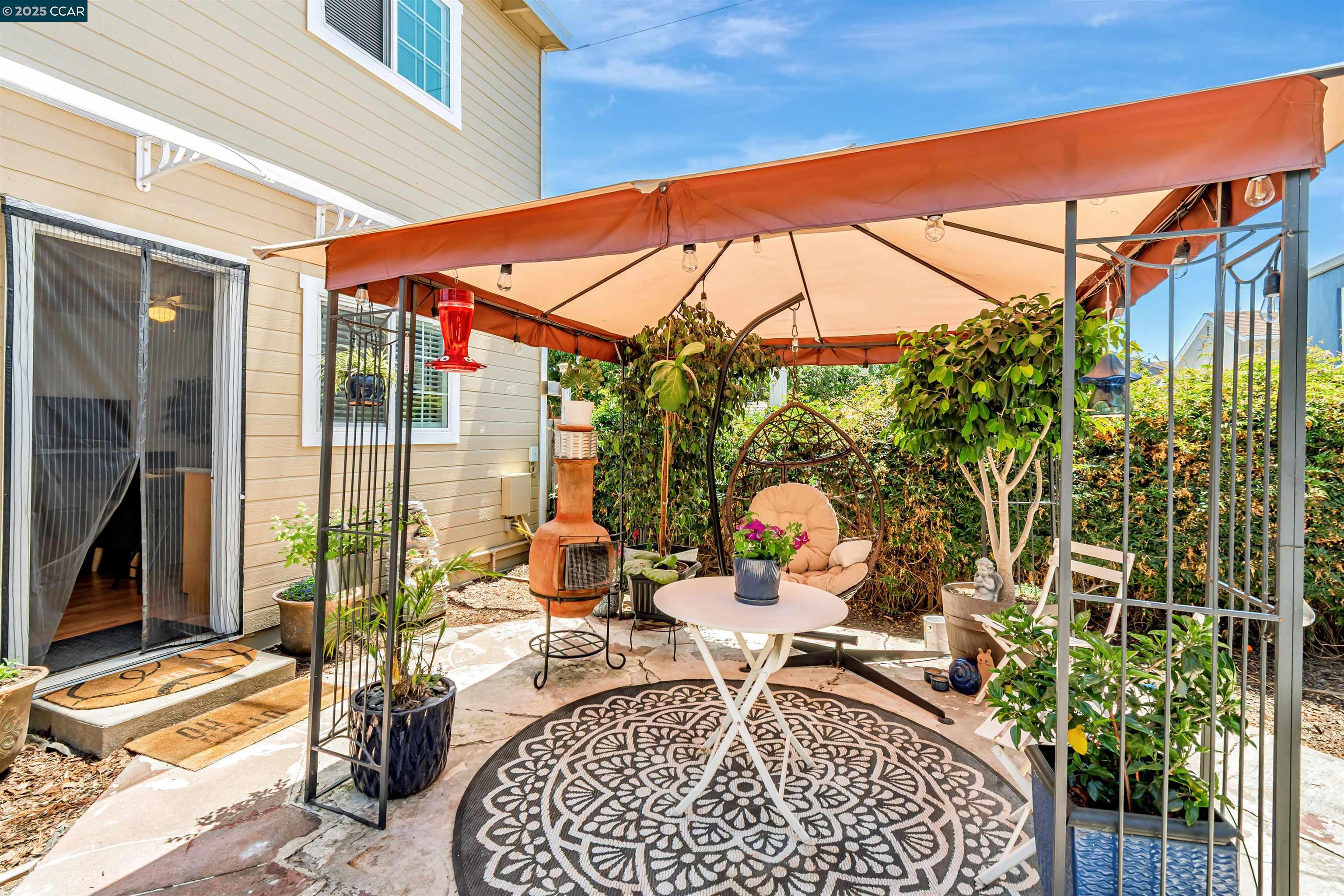 2832 76TH Avenue, Oakland, California 94605, 4 Bedrooms Bedrooms, 8 Rooms Rooms,2 BathroomsBathrooms,Residential,For Sale,2832 76TH Avenue,41103673