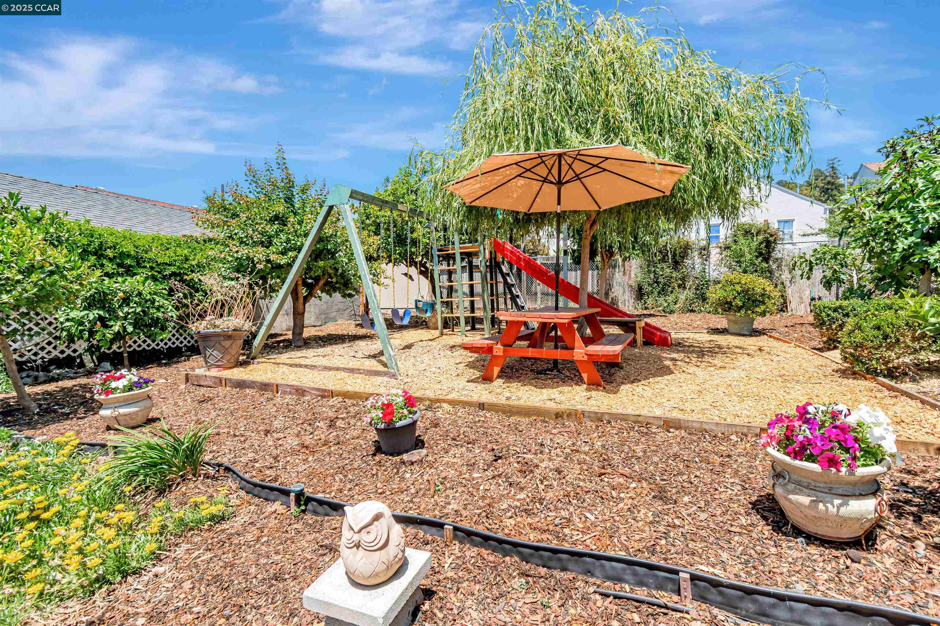 2832 76TH Avenue, Oakland, California 94605, 4 Bedrooms Bedrooms, 8 Rooms Rooms,2 BathroomsBathrooms,Residential,For Sale,2832 76TH Avenue,41103673
