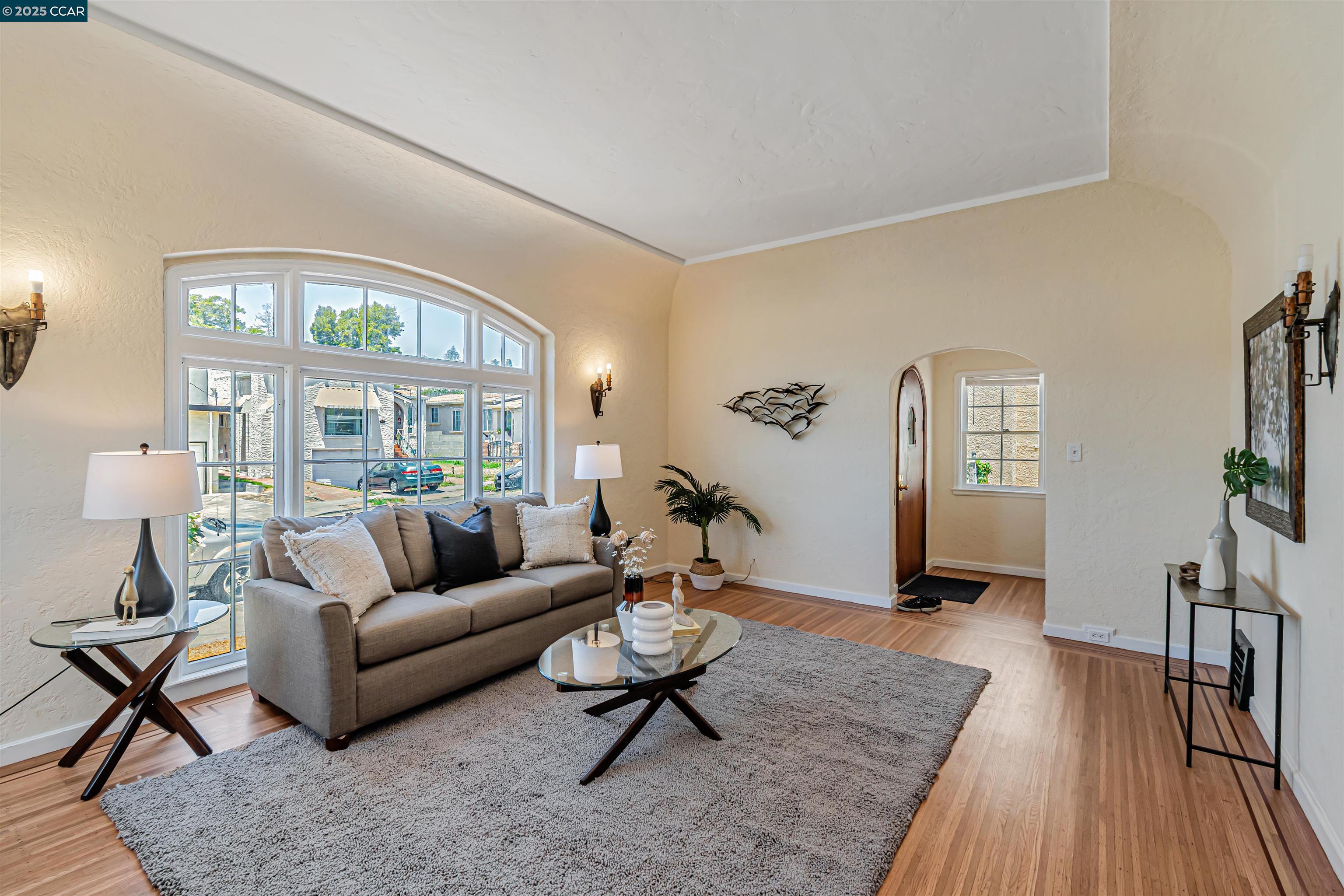 2832 76TH Avenue, Oakland, California 94605, 4 Bedrooms Bedrooms, 8 Rooms Rooms,2 BathroomsBathrooms,Residential,For Sale,2832 76TH Avenue,41103673