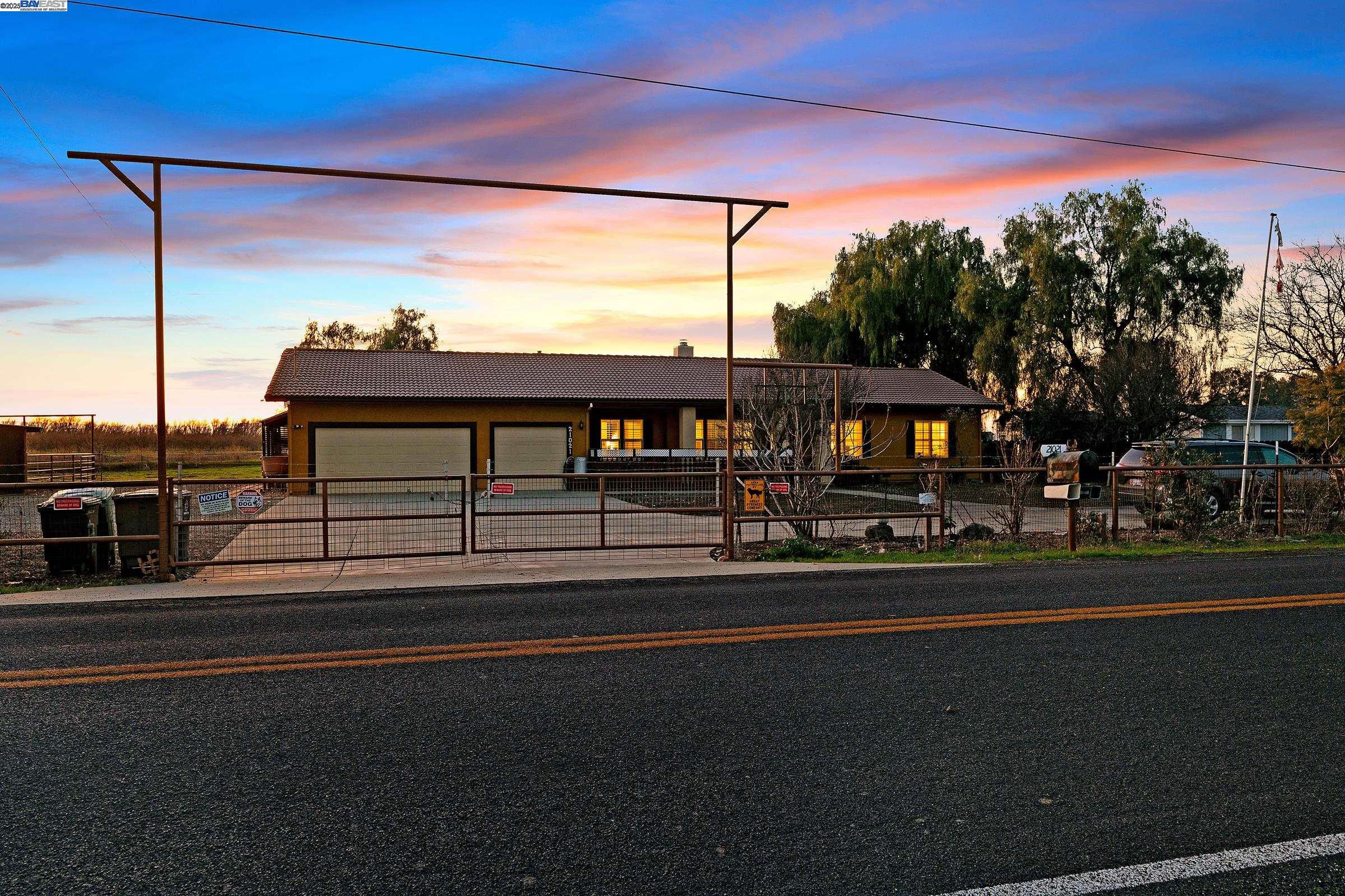 Detail Gallery Image 1 of 60 For 21021 Reeve Rd, Tracy,  CA 95304 - 4 Beds | 2/1 Baths