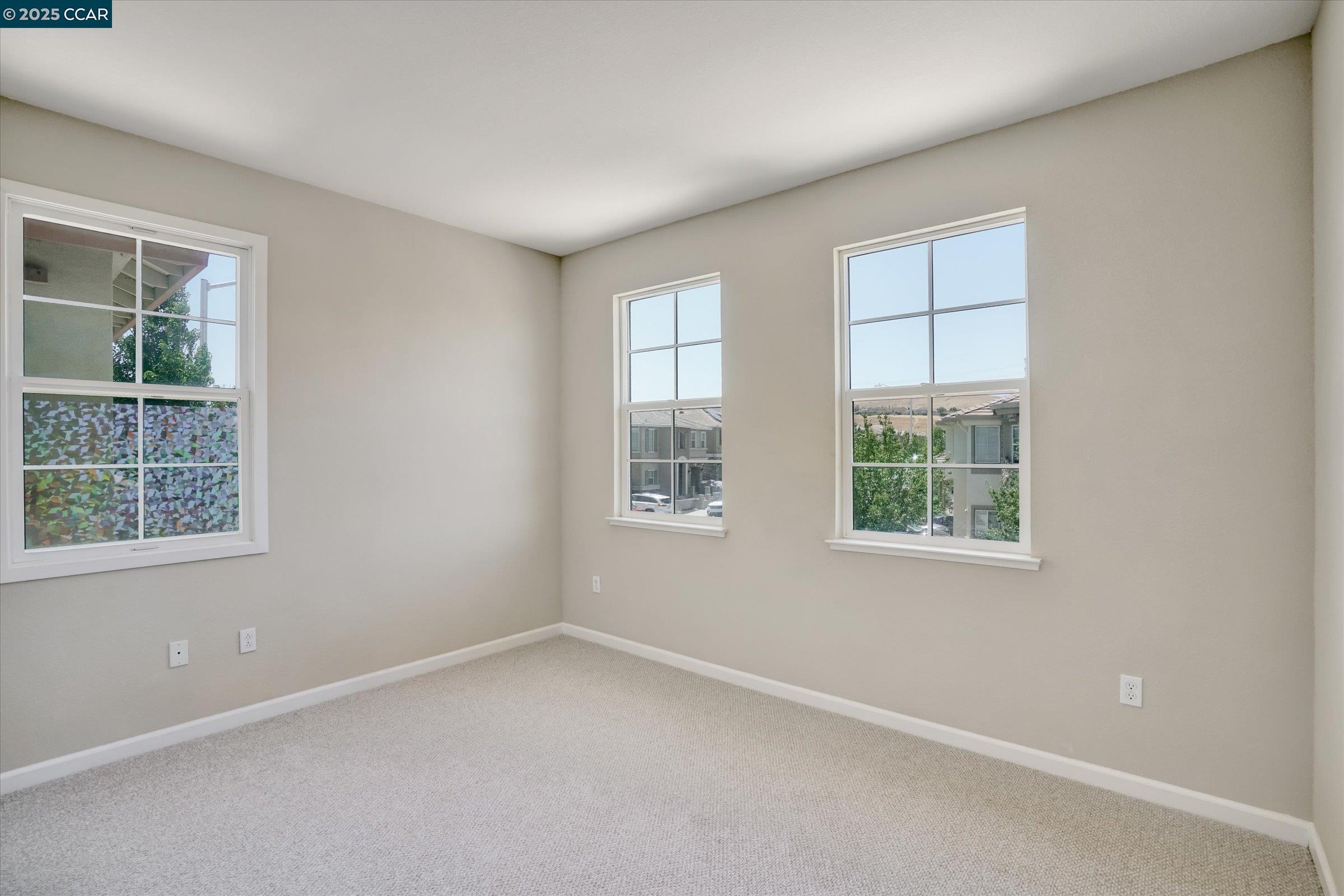 Detail Gallery Image 17 of 35 For 1808 Palacio Dr, Pittsburg,  CA 94565 - 4 Beds | 2/1 Baths