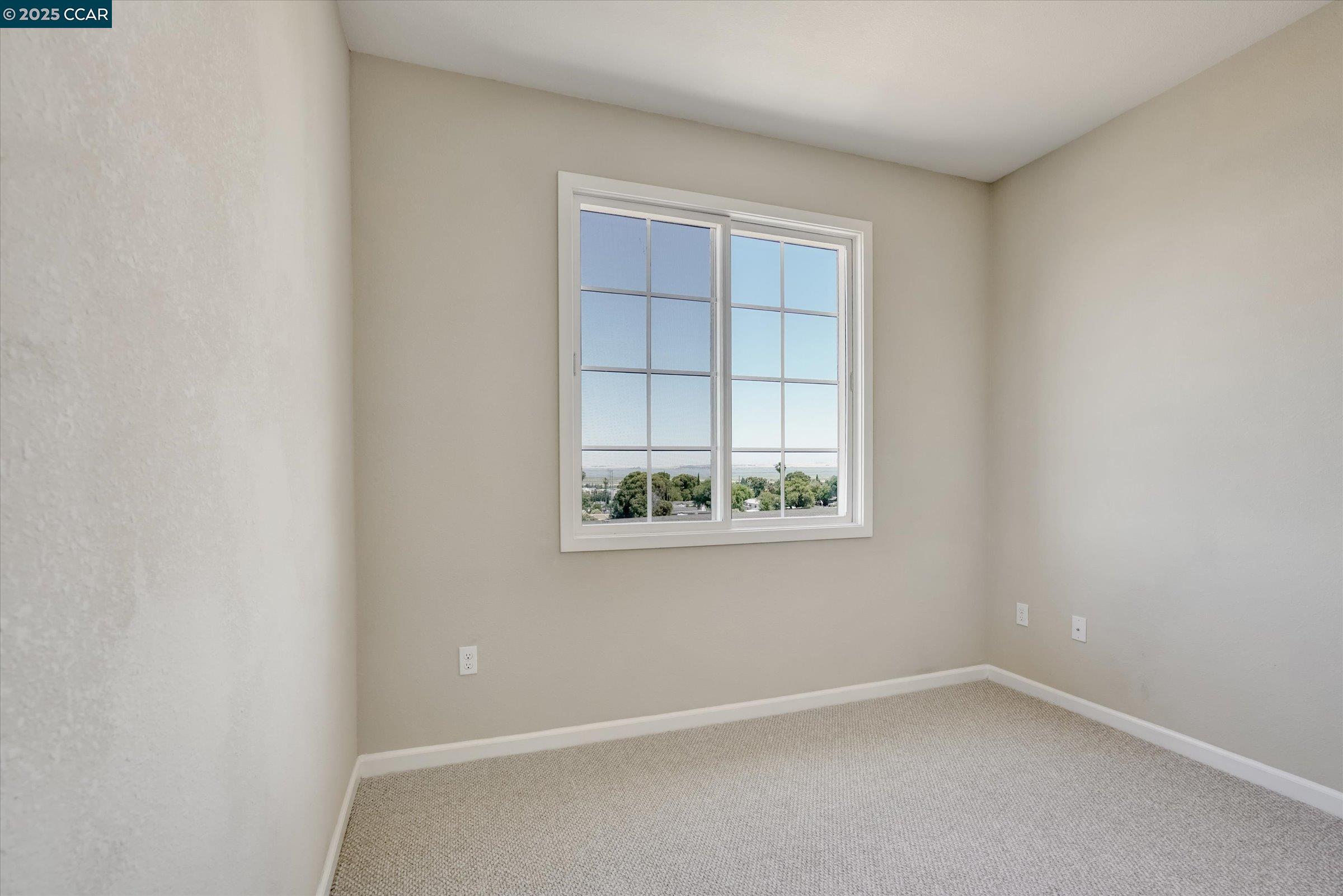Detail Gallery Image 26 of 35 For 1808 Palacio Dr, Pittsburg,  CA 94565 - 4 Beds | 2/1 Baths