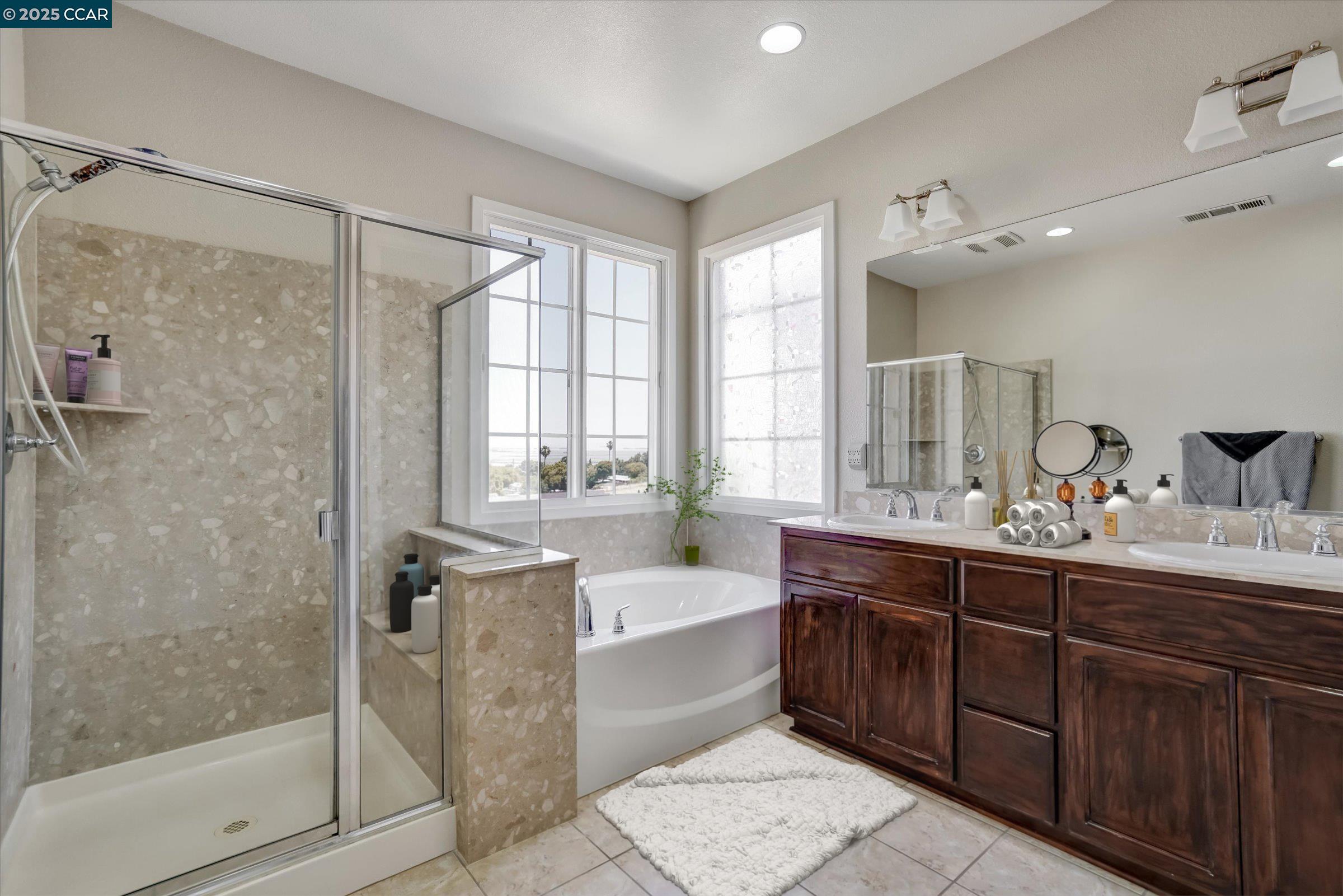 Detail Gallery Image 30 of 35 For 1808 Palacio Dr, Pittsburg,  CA 94565 - 4 Beds | 2/1 Baths