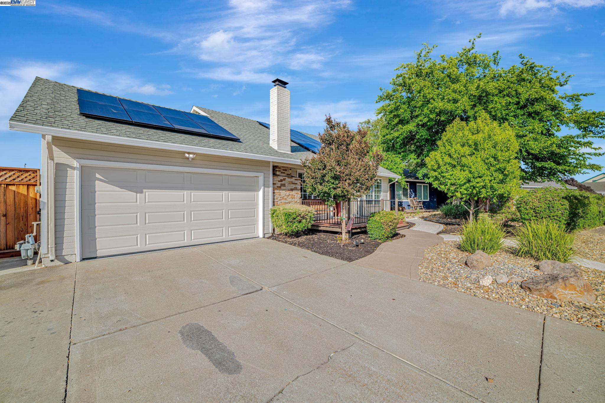 Detail Gallery Image 14 of 47 For 849 Hanover St, Livermore,  CA 94551 - 5 Beds | 3 Baths