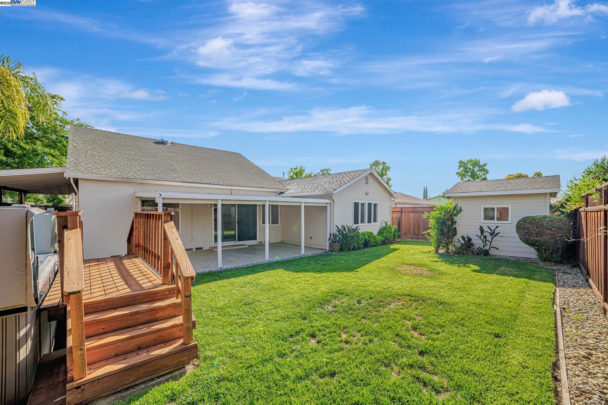 Detail Gallery Image 9 of 47 For 849 Hanover St, Livermore,  CA 94551 - 5 Beds | 3 Baths