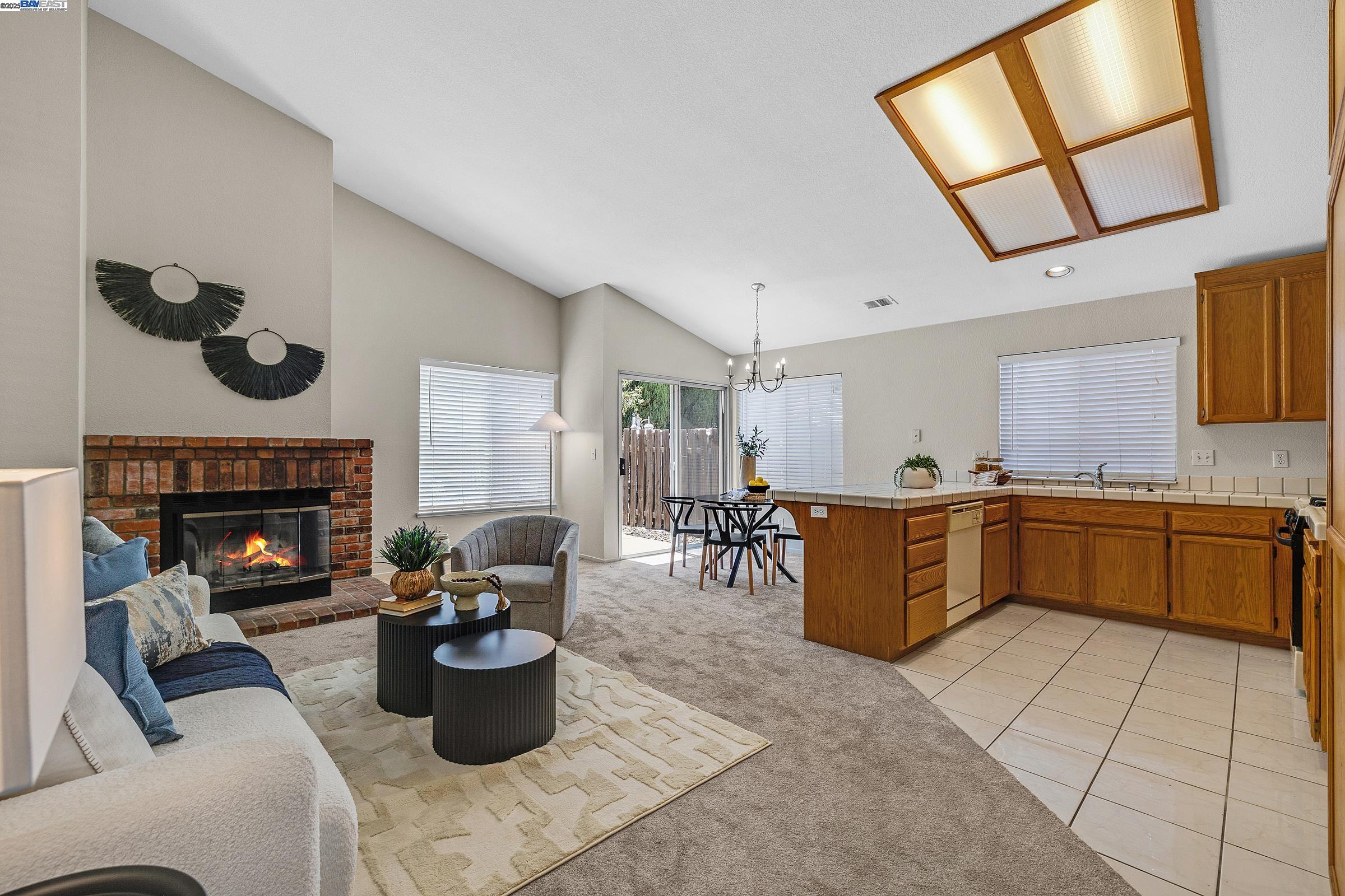 Detail Gallery Image 7 of 29 For 270 Arroyo Hondo Cir, Tracy,  CA 95376 - 4 Beds | 2 Baths