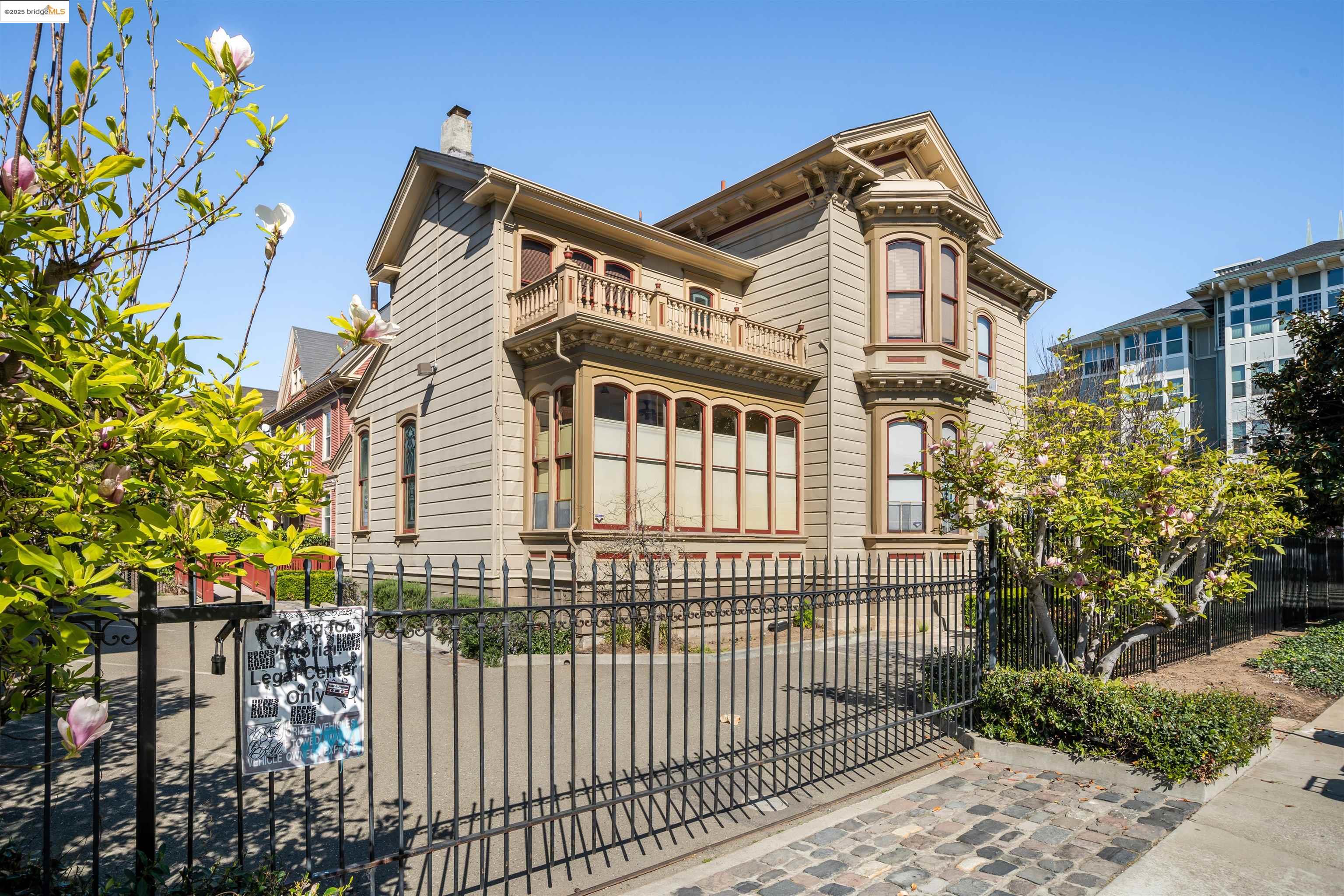 Detail Gallery Image 2 of 16 For , Oakland,  CA 94607 - – Beds | – Baths