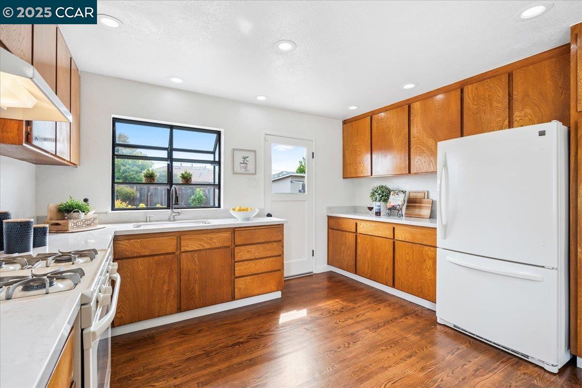Detail Gallery Image 16 of 57 For 14550 Acacia St, San Leandro,  CA 94579 - 3 Beds | 1 Baths