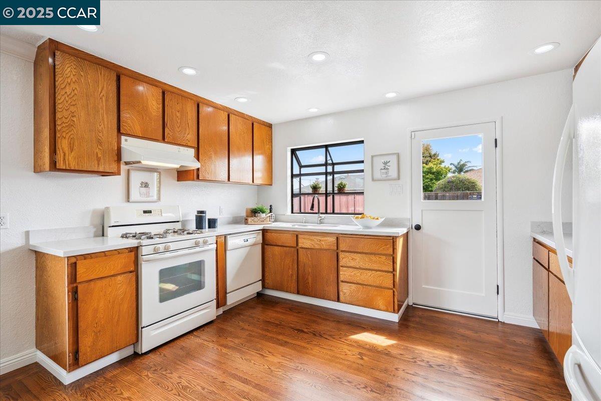 Detail Gallery Image 17 of 57 For 14550 Acacia St, San Leandro,  CA 94579 - 3 Beds | 1 Baths