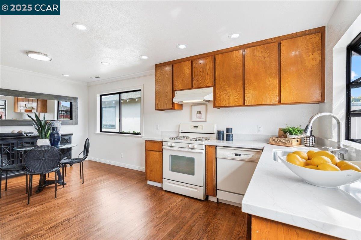 Detail Gallery Image 18 of 57 For 14550 Acacia St, San Leandro,  CA 94579 - 3 Beds | 1 Baths