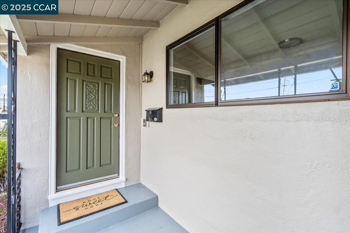 Detail Gallery Image 5 of 57 For 14550 Acacia St, San Leandro,  CA 94579 - 3 Beds | 1 Baths
