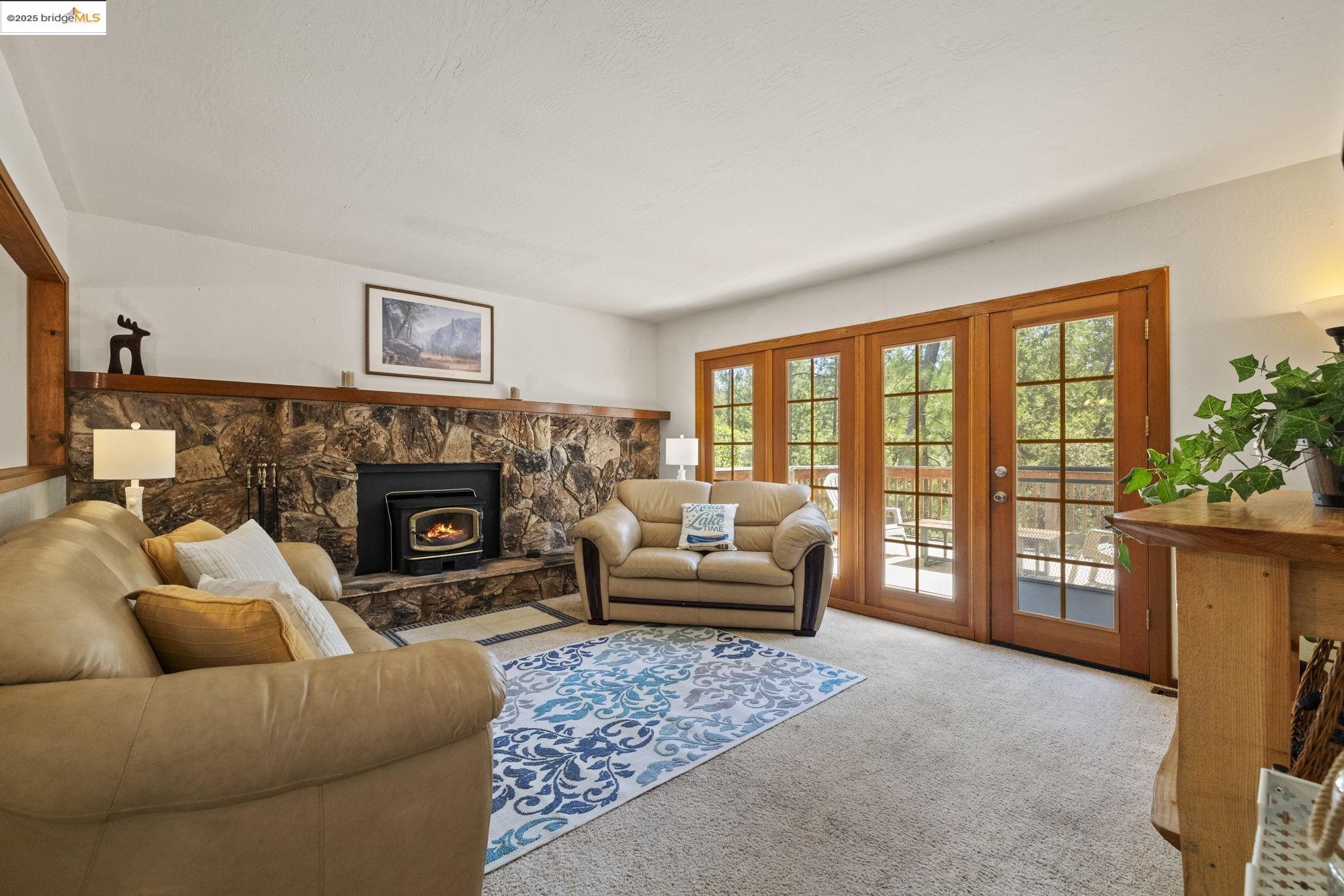 Detail Gallery Image 18 of 58 For 19673 Jonny Degnan Ct, Groveland,  CA 95321-9556 - 3 Beds | 3 Baths