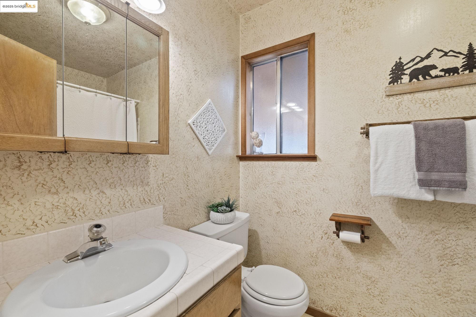 Detail Gallery Image 26 of 58 For 19673 Jonny Degnan Ct, Groveland,  CA 95321-9556 - 3 Beds | 3 Baths