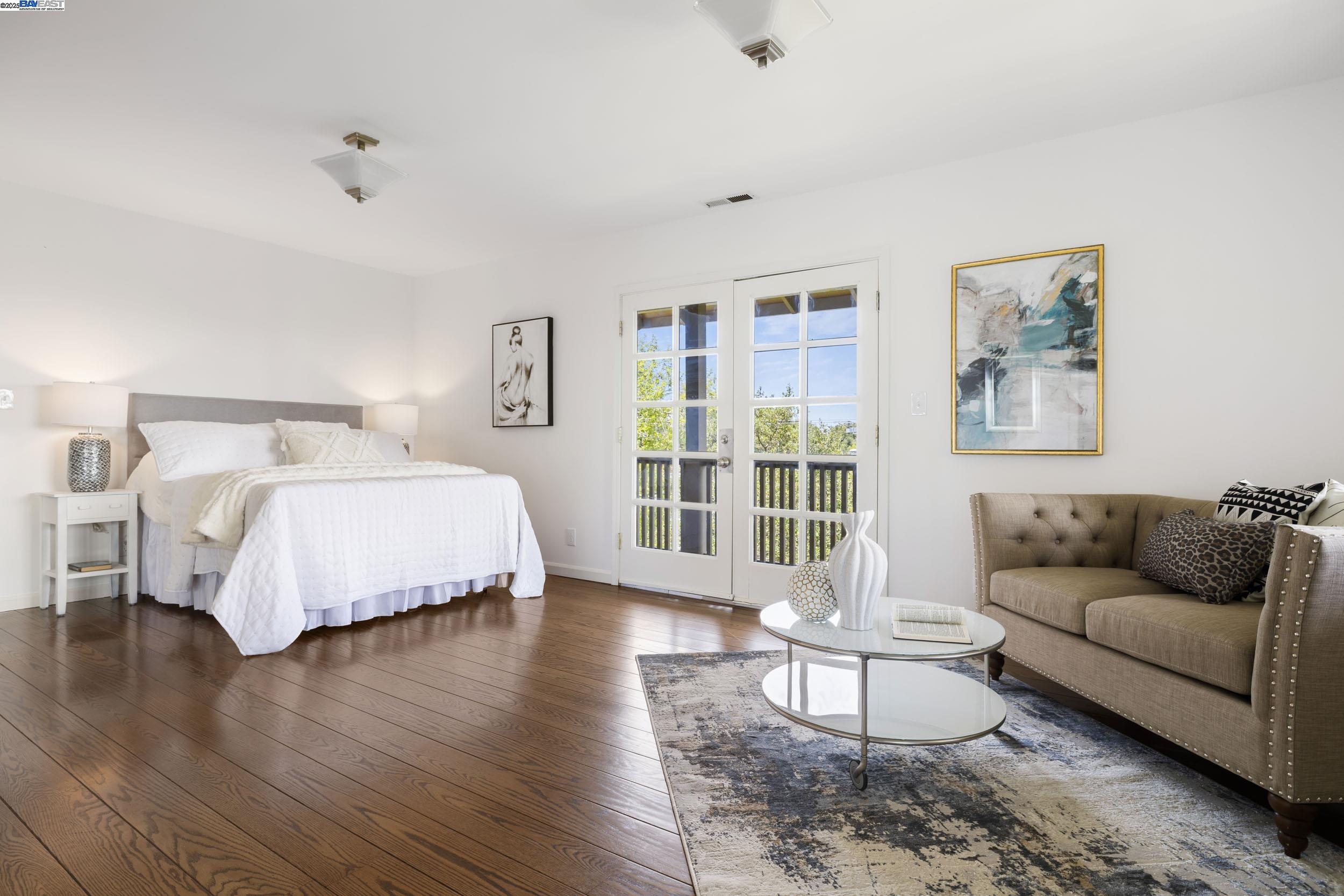Detail Gallery Image 11 of 27 For 12 South Trl, Orinda,  CA 94563 - 3 Beds | 2 Baths