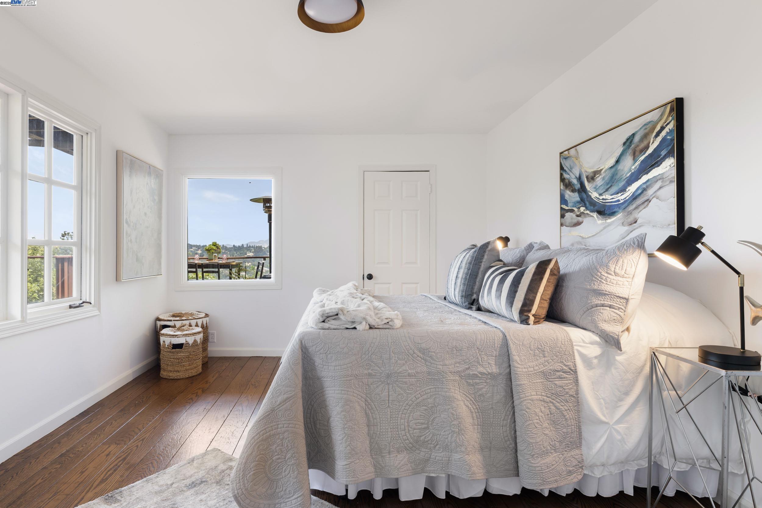 Detail Gallery Image 17 of 27 For 12 South Trl, Orinda,  CA 94563 - 3 Beds | 2 Baths