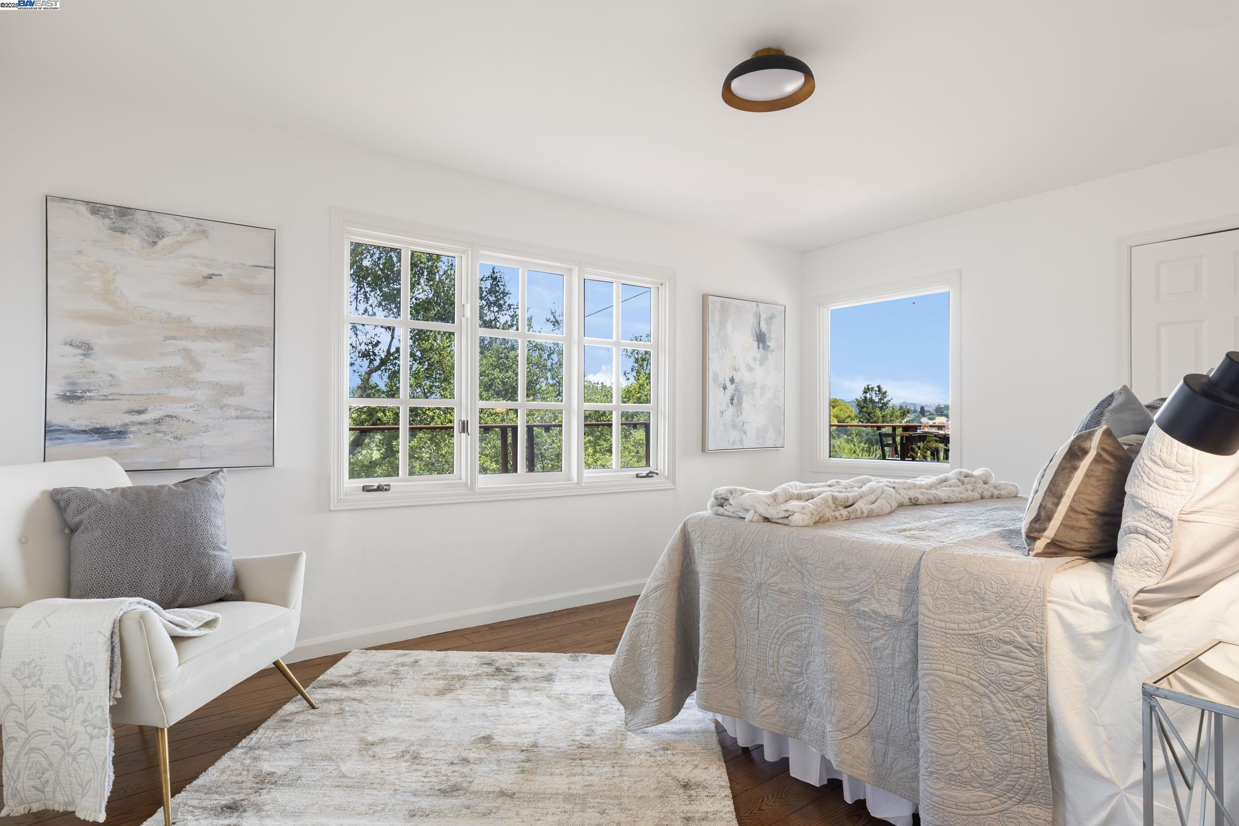 Detail Gallery Image 18 of 27 For 12 South Trl, Orinda,  CA 94563 - 3 Beds | 2 Baths