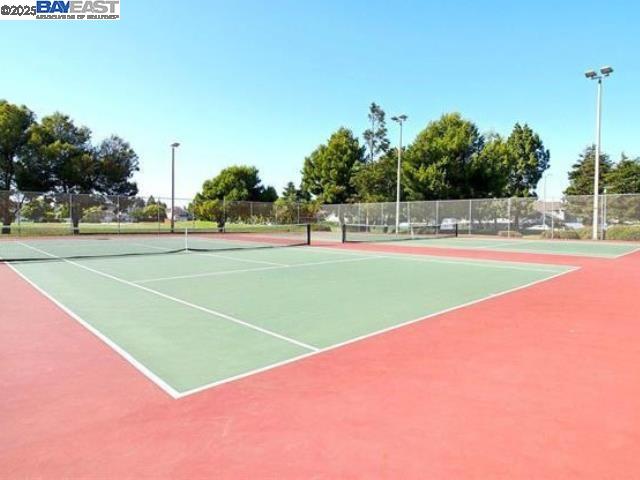 Detail Gallery Image 16 of 17 For 5239 Tacoma Cmn, Fremont,  CA 94555 - 2 Beds | 2 Baths