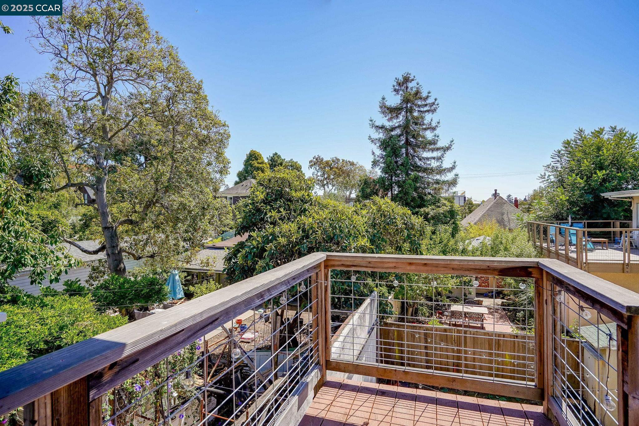Detail Gallery Image 27 of 35 For 2006 Parker St, Berkeley,  CA 94704 - – Beds | – Baths