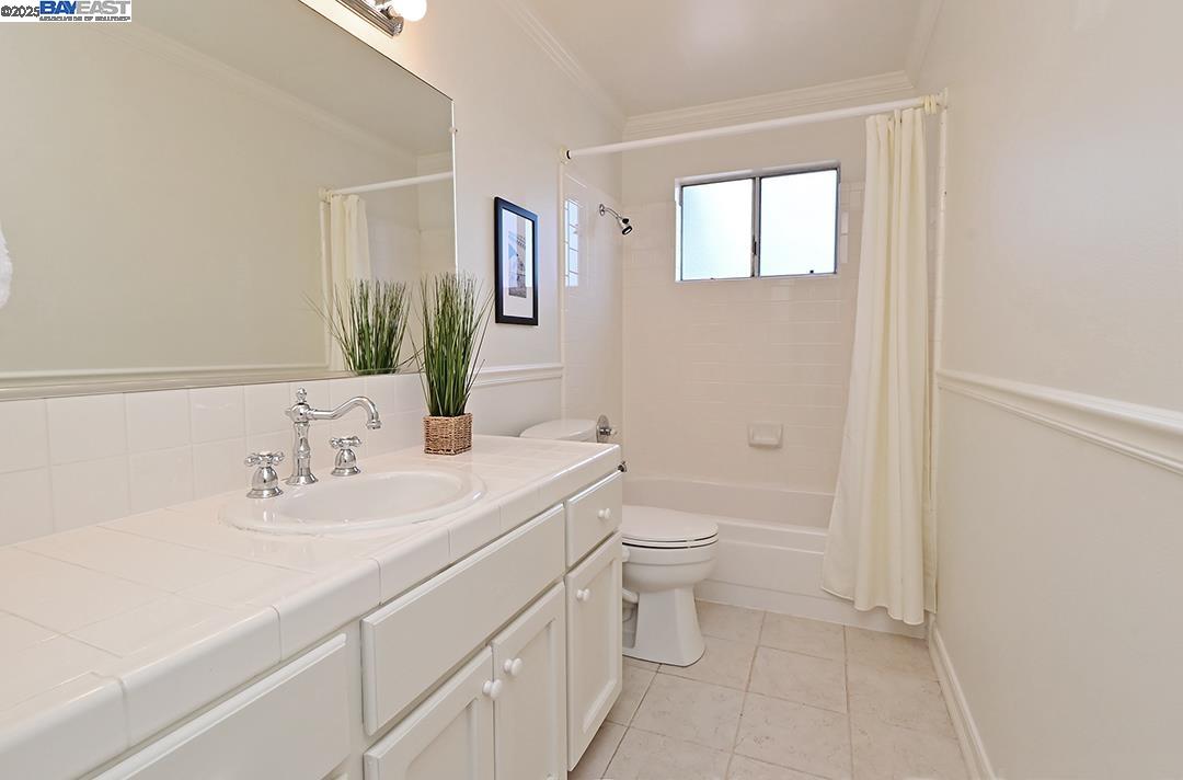 Detail Gallery Image 15 of 50 For 1492 Windsor Way, Livermore,  CA 94550 - 3 Beds | 2 Baths