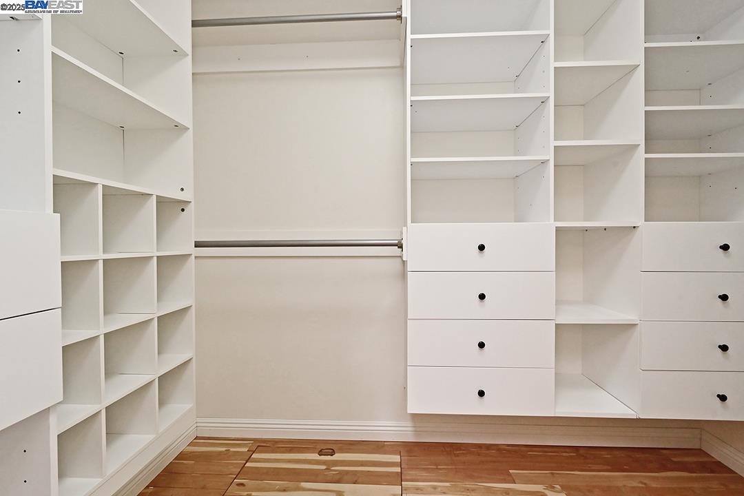Detail Gallery Image 22 of 50 For 1492 Windsor Way, Livermore,  CA 94550 - 3 Beds | 2 Baths